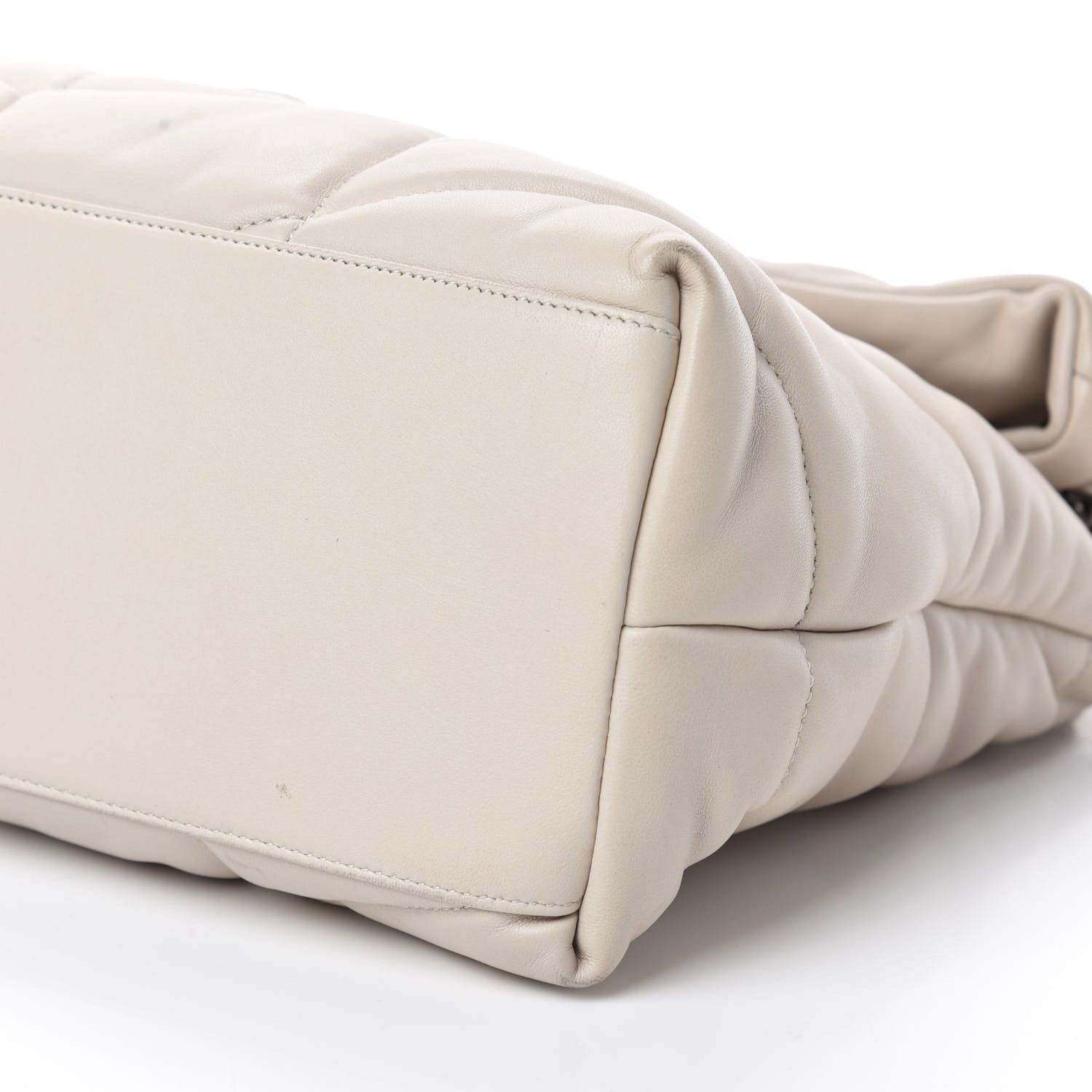 Saint Laurent Paris o1b1hav110724 Size: OS / Puffer Medium Bag in Soft Cream Size ONE SIZE - 7 Thumbnail
