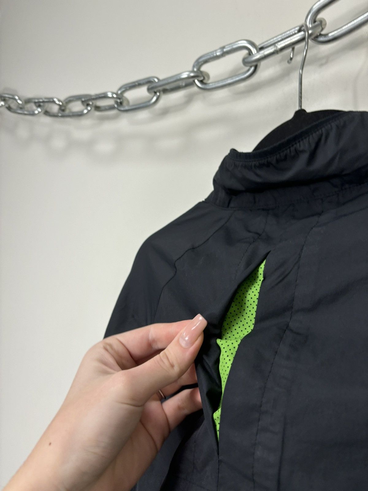 Nike Vintage Nike Y2K Black Reflective Drill Hype Track Jacket Size US S / EU 44-46 / 1 - 20 Thumbnail