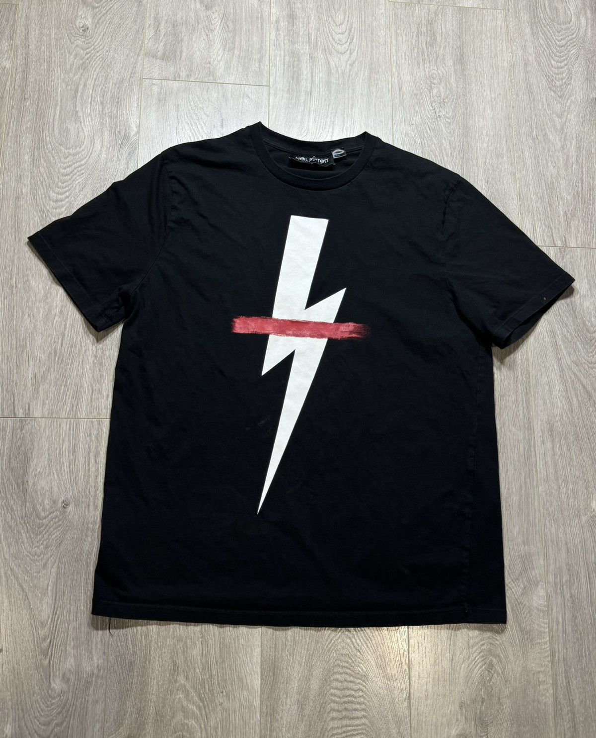 Neil Barrett (READ) Neil Barrett Crossed Out Thunderbolt T Shirt Size US L / EU 52-54 / 3 - 1 Thumbnail
