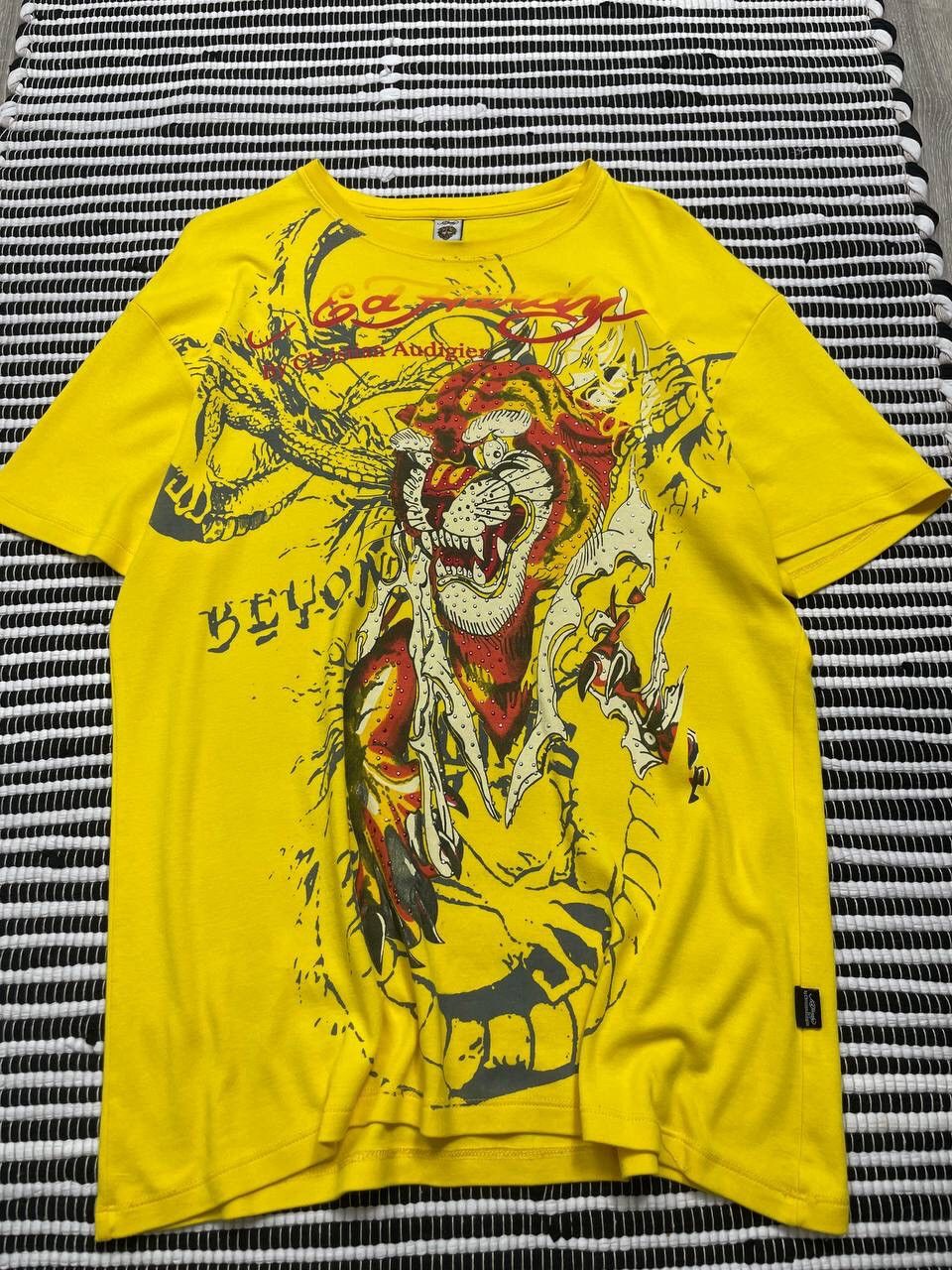 Ed Hardy × Japanese Brand × Vintage Vintage Ed Hardy Christian Audigier Tee T-Shirt Y2K Size US XXL / EU 58 / 5 - 2 Thumbnail