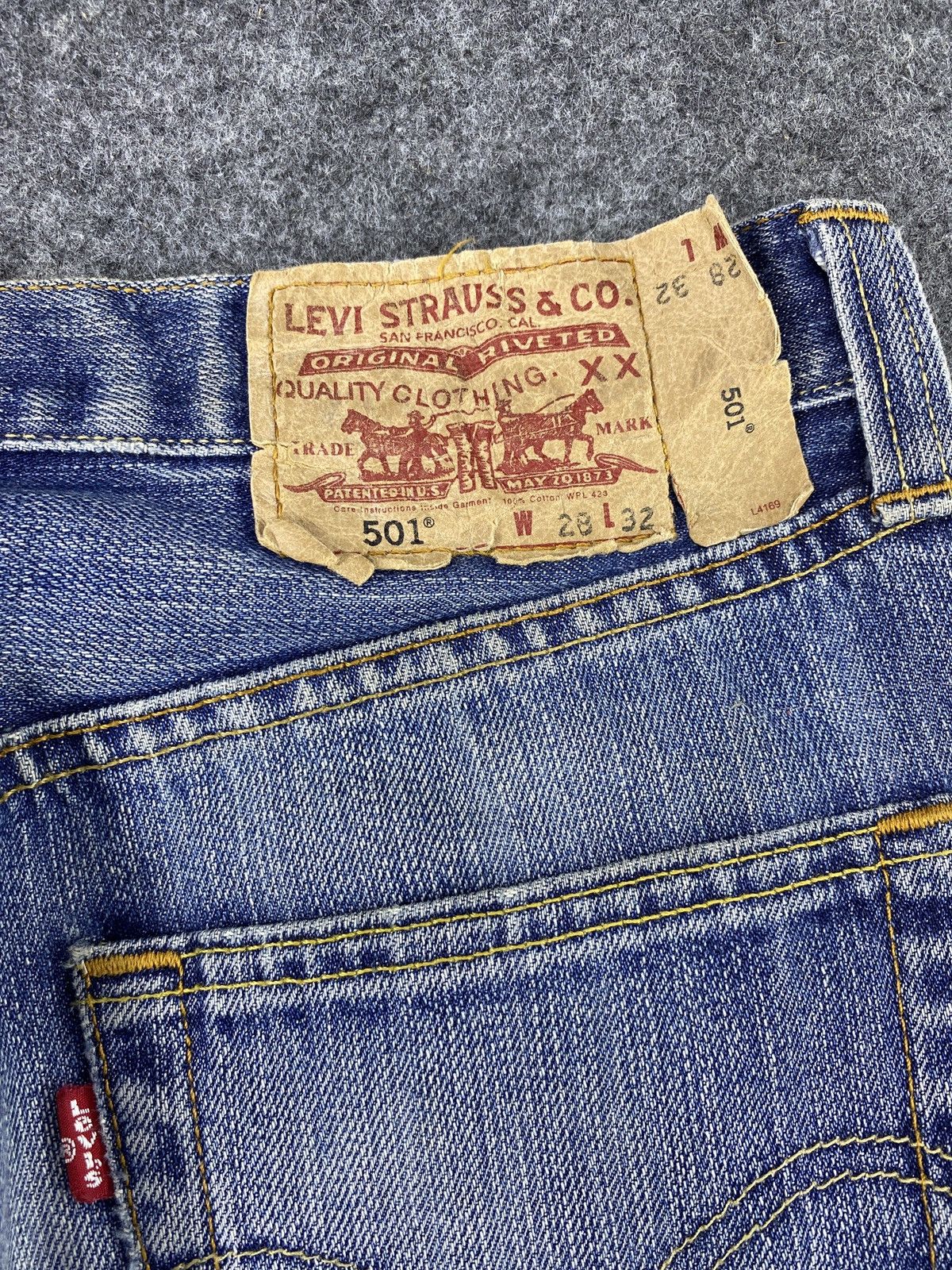 Jean × Levi's × Vintage Vintage Levis 501 Blue Wash Jeans - J966 Size US 29 - 7 Thumbnail