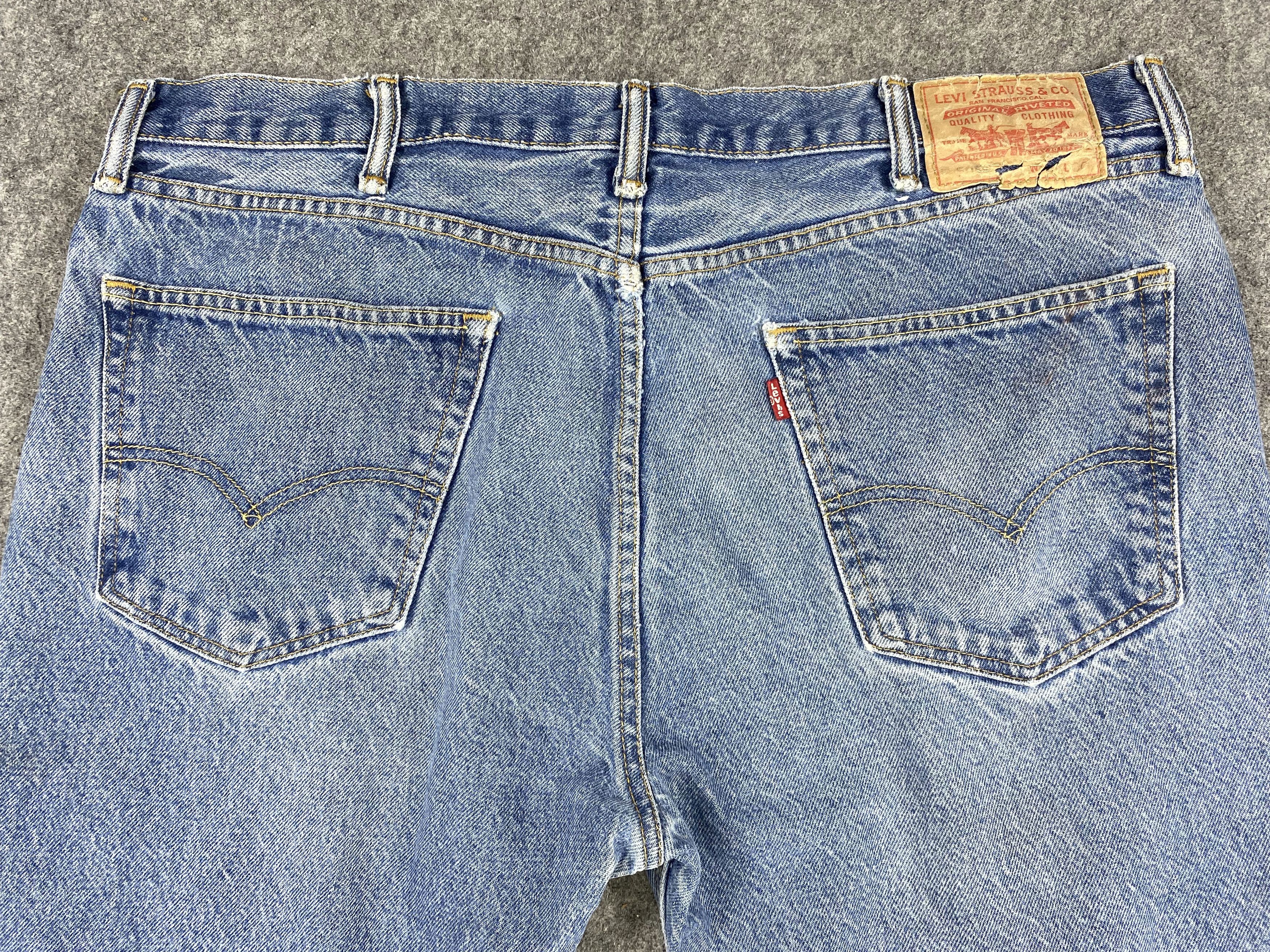 Levi's Blue Distressed Vintage Levi's 505 Jeans 39x29 Denim JN1206 Size US 39 - 4 Thumbnail
