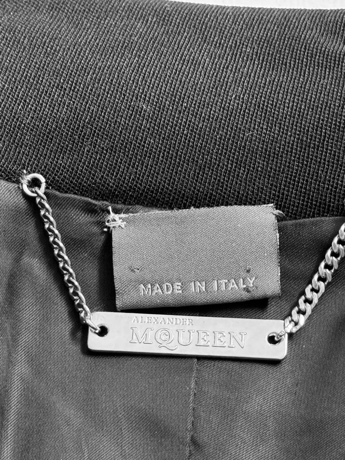 Alexander McQueen Runway AW 2002 Supercalifragilistic Alexander McQueen jacket Size M / US 6-8 / IT 42-44 - 8 Thumbnail