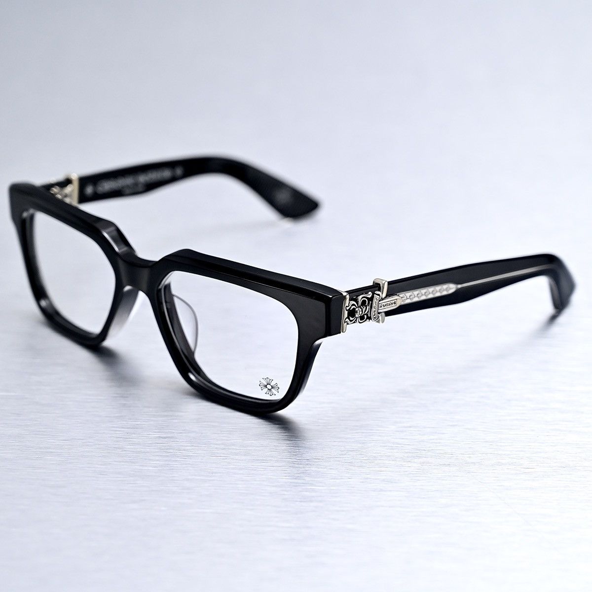CHROME HEARTS COX UCKER GLASSES