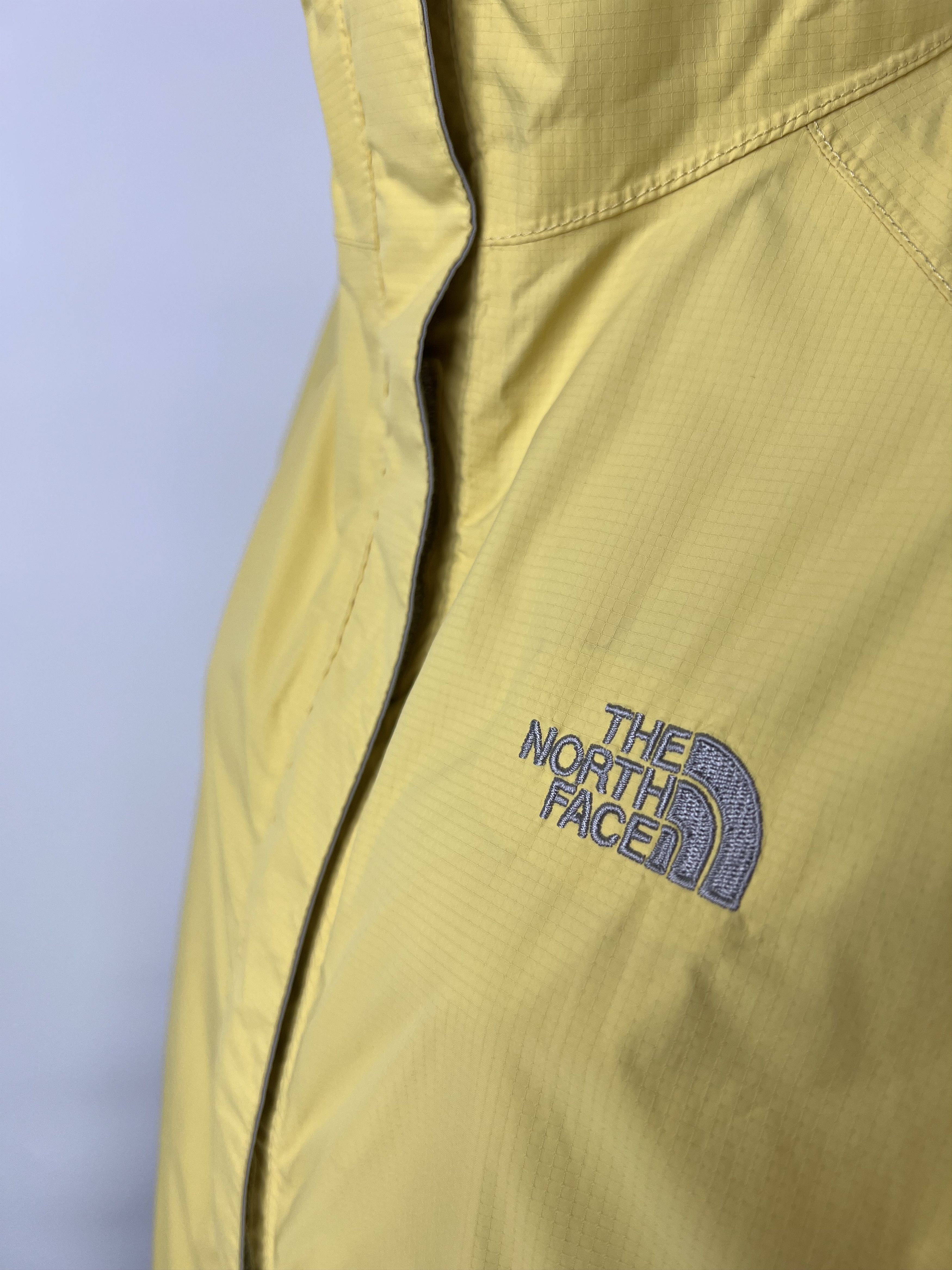 The North Face The North Face HyVent DT Lightweight Hooded Jacket XS Size XS / US 0-2 / IT 36-38 - 6 Thumbnail
