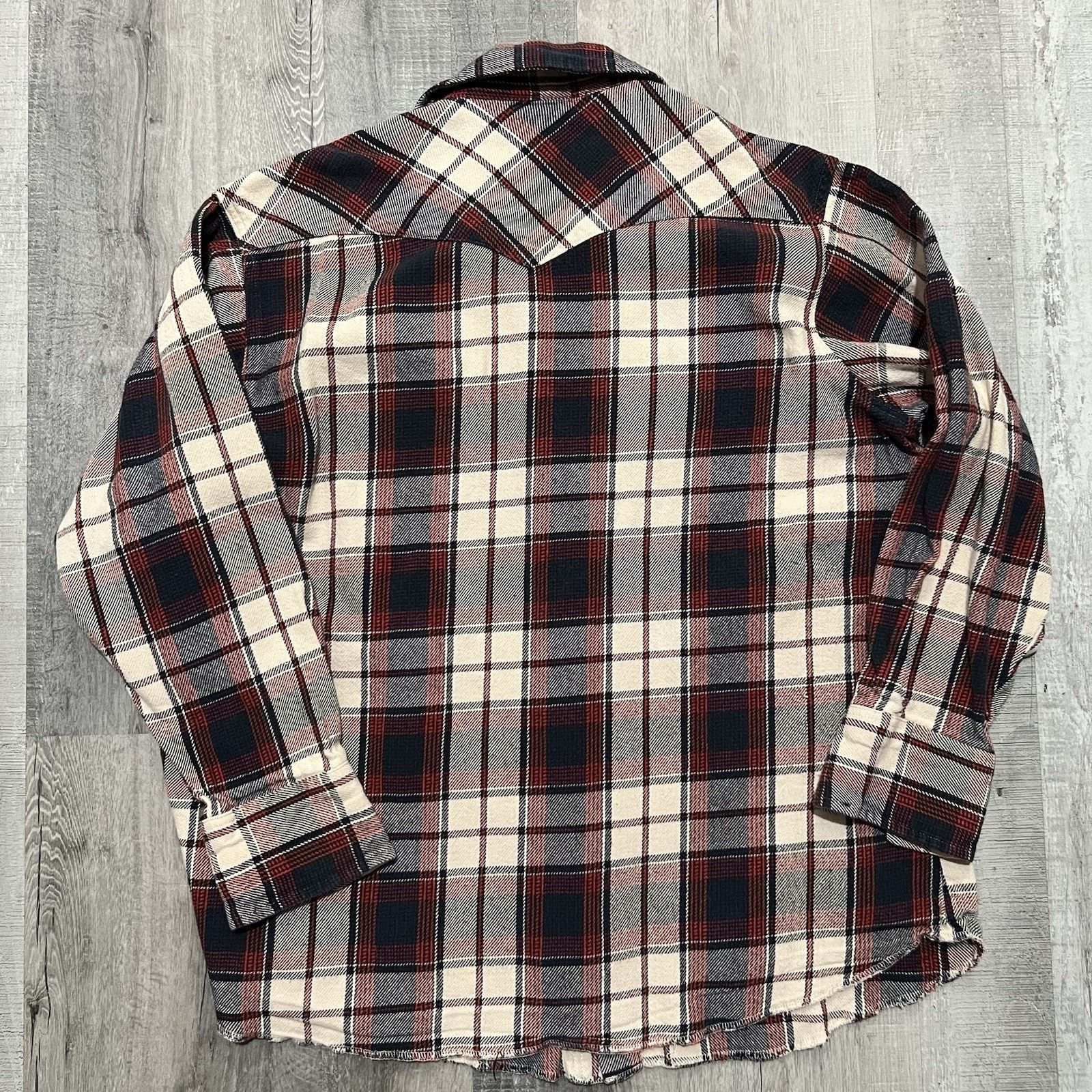 Wrangler VTG Wrangler Heavy Cotton Red/Beige Plaid Flannel Shirt XL Size US XL / EU 56 / 4 - 3 Thumbnail