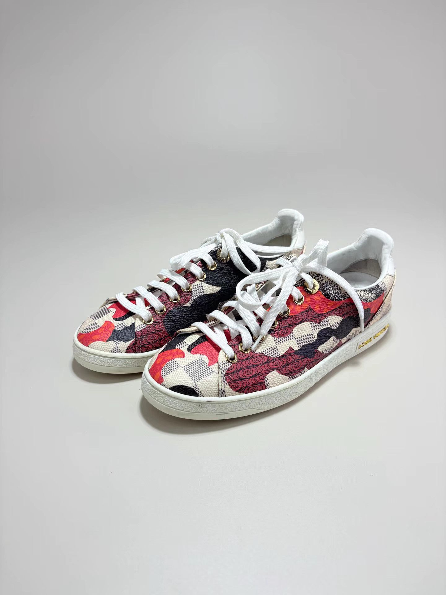 Louis Vuitton LOUIS VUITTON Damier Graffiti Sneakers K1 Size US 6 / IT 36 - 1 Thumbnail