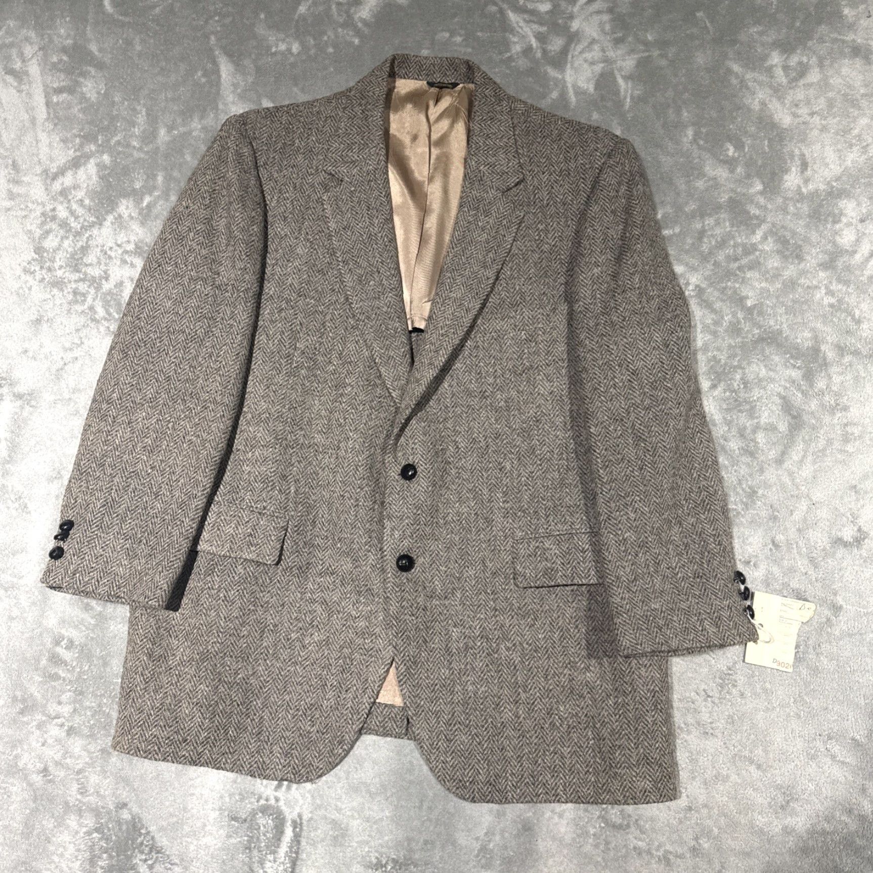 Harris Tweed VTG Harris Tweed Blazer Men's 46R Gray Scottish Wool Herringbone Sport Coat Size 46R - 2 Thumbnail