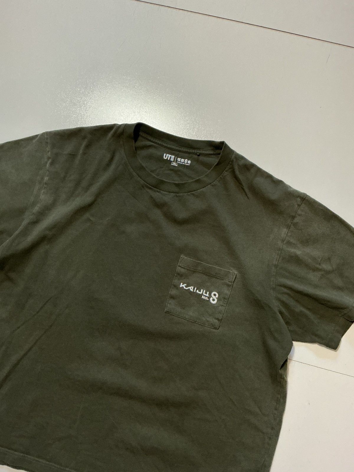 Uniqlo UT Uniqlo X Kaiju No. Eight JAKDF Japan Kaiju Manga T-Shirt Size US XXL / EU 58 / 5 - 4 Thumbnail