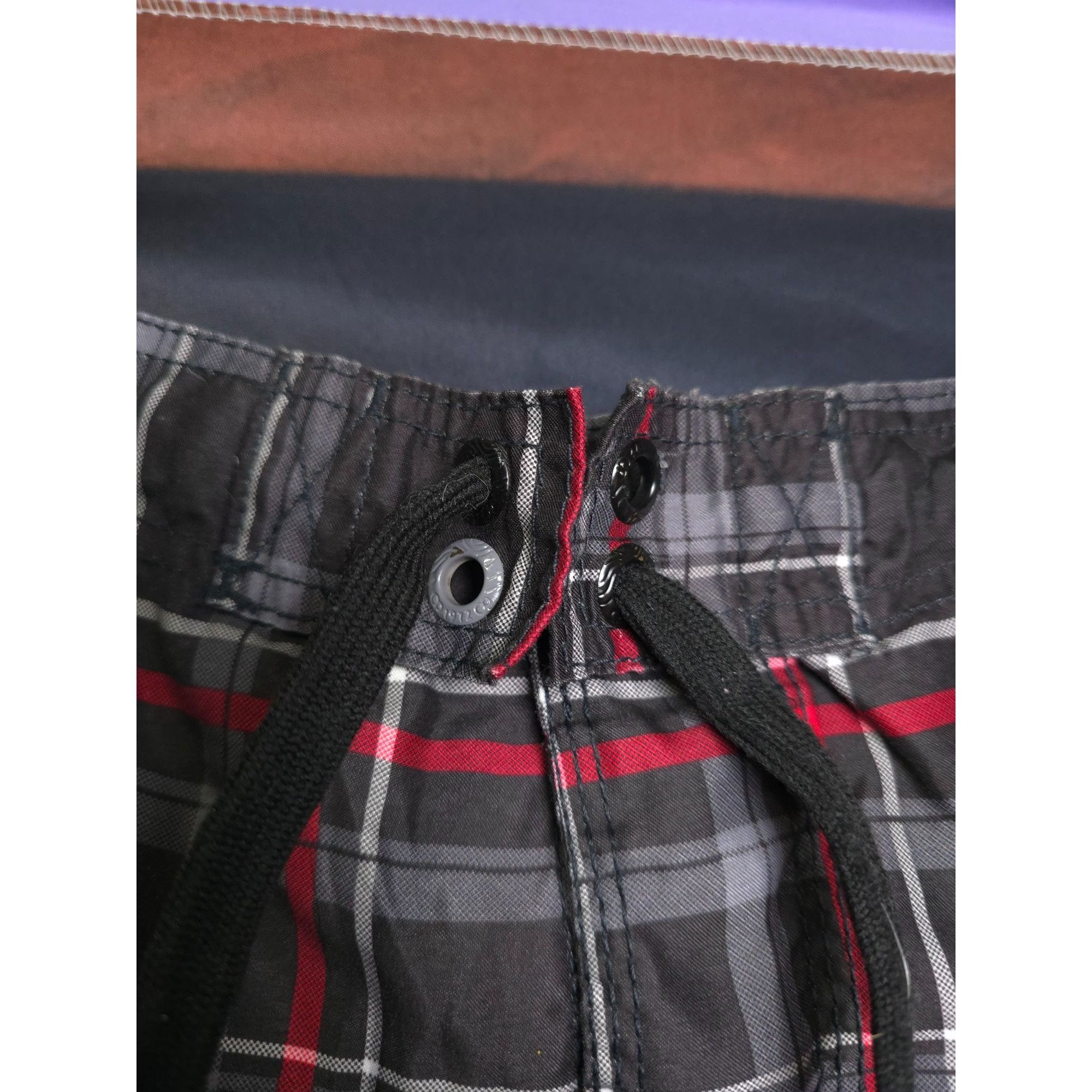 Other Op Ocean Pacific Men's Plaid Cargo Swim Trunks L Black/Red Size US 36 / EU 52 - 4 Thumbnail