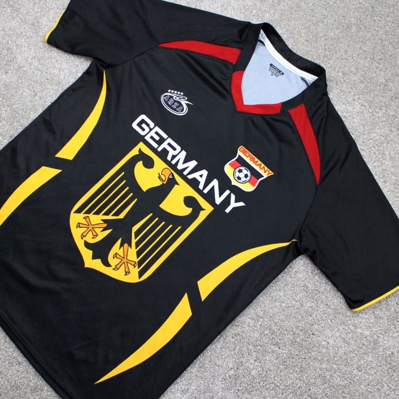 Vintage Arza Germany Fifa World Cup 2006 Shirt Mens Medium Black V-Neck S/S Pullover Shirt Size US M / EU 48-50 / 2 - 3 Thumbnail