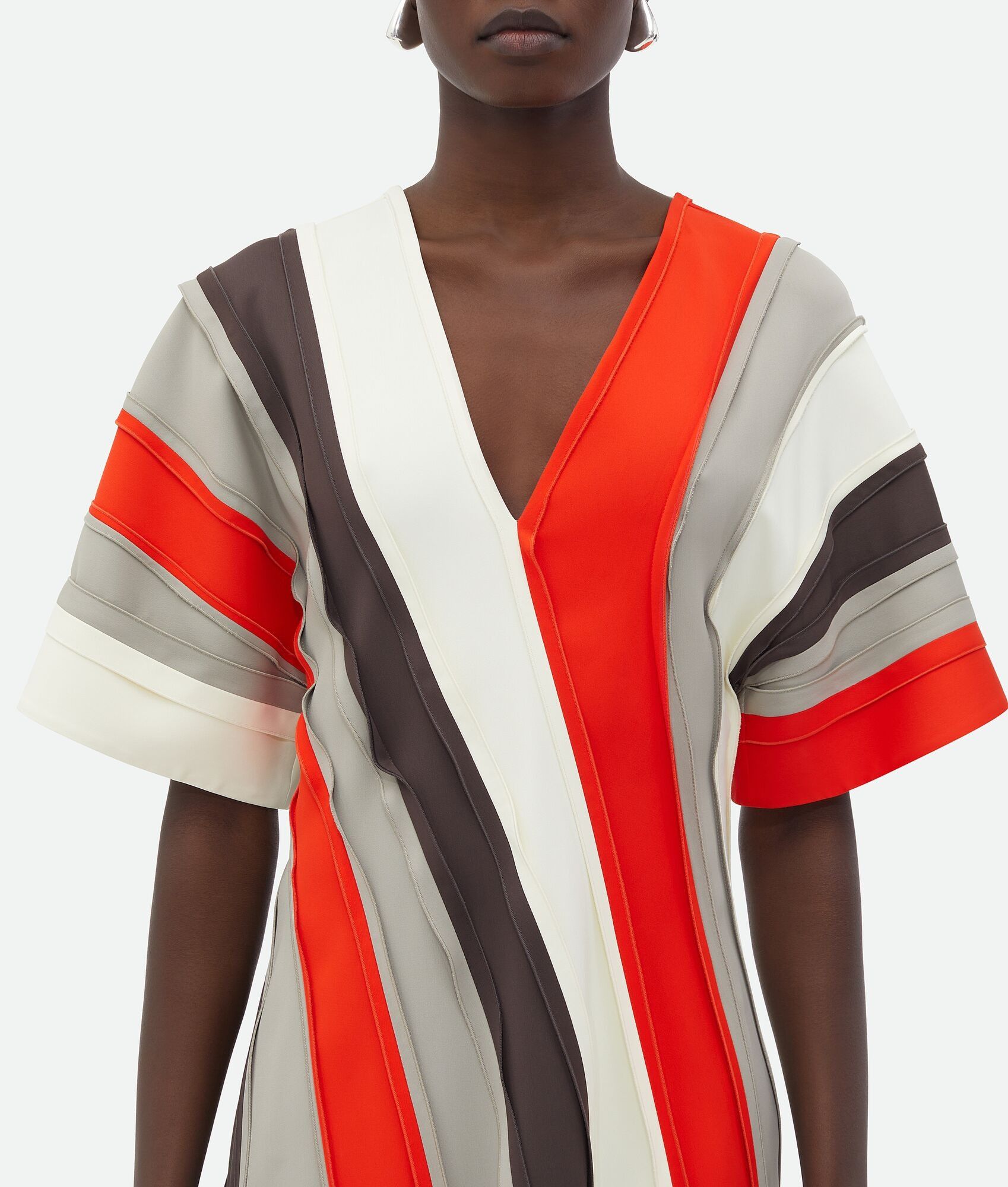 Bottega Veneta o1w1db10825 Fluid Viscose Stripe Dress in Multicolor Size S / US 4 / IT 40 - 4 Thumbnail