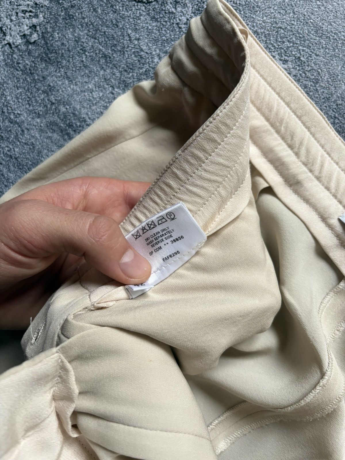 Loro Piana Loro Piana Luxury Silk Woman’s Trousers Pants Size 42 Size 28" / US 6 / IT 42 - 11 Thumbnail
