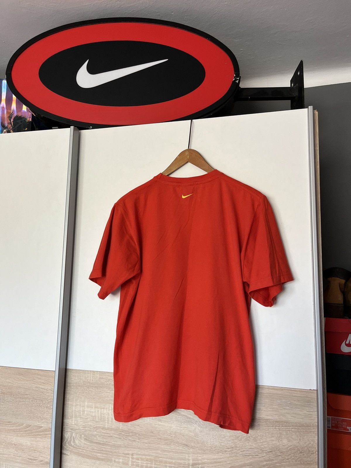 Nike Vintage Nike TN Center Swirl Logo Tee Tuned Air Max Plus TL Size US M / EU 48-50 / 2 - 6 Thumbnail