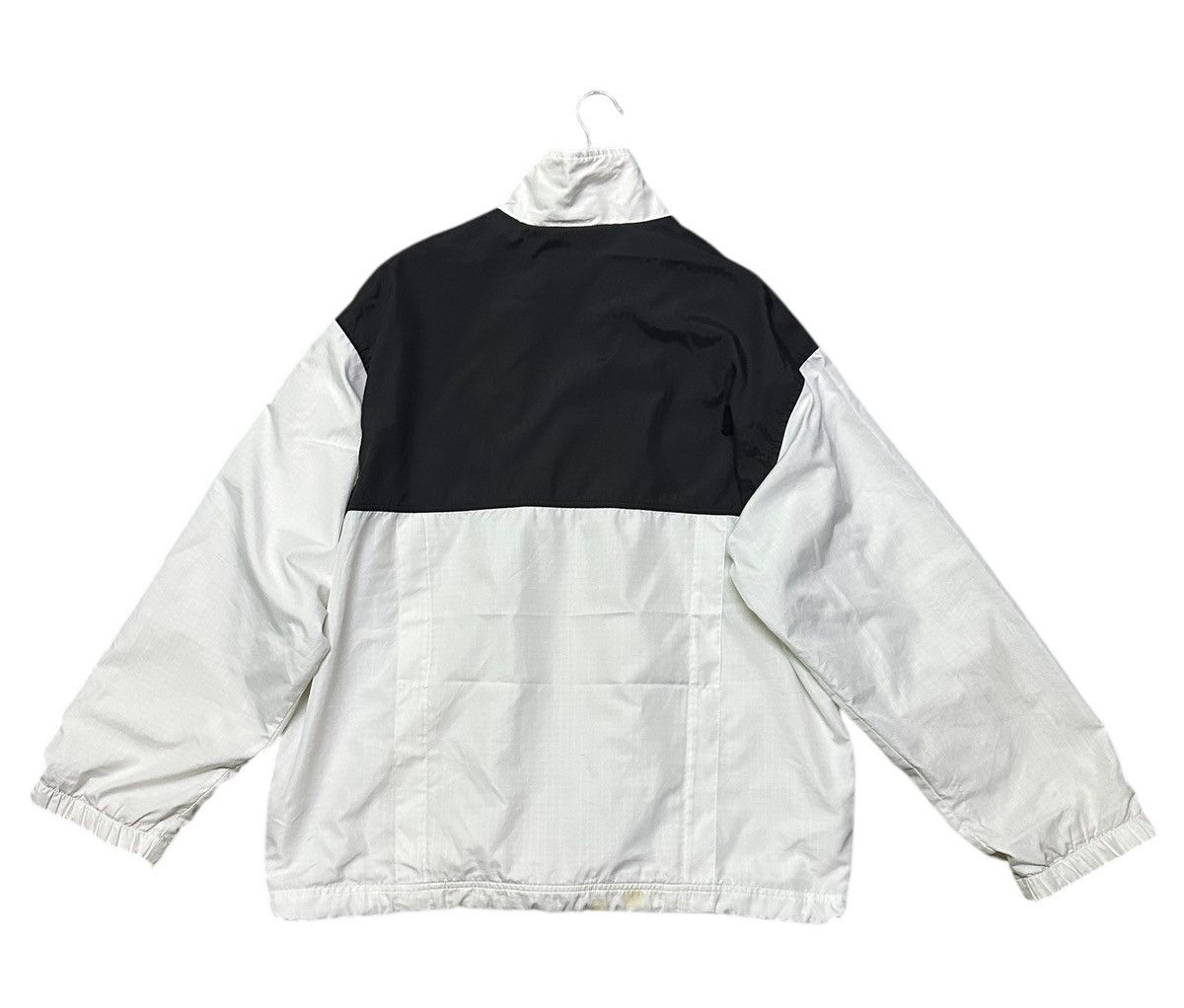 Nike Vintage 90s Nike court windbreaker jacket Size US L / EU 52-54 / 3 - 7 Thumbnail