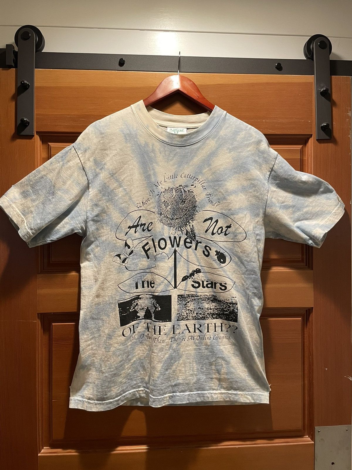 Online Ceramics Online Ceramics “Flowers Not The Stars” T-Shirt, Medium Size US M / EU 48-50 / 2 - 1 Thumbnail