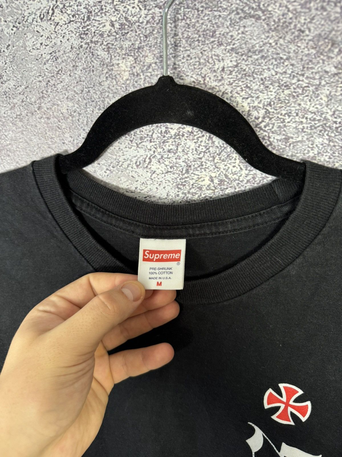 Independent Truck Co. × Supreme × Vintage Supreme x Independent FW17 Old English Nera Taglia Tee Size US M / EU 48-50 / 2 - 10 Thumbnail