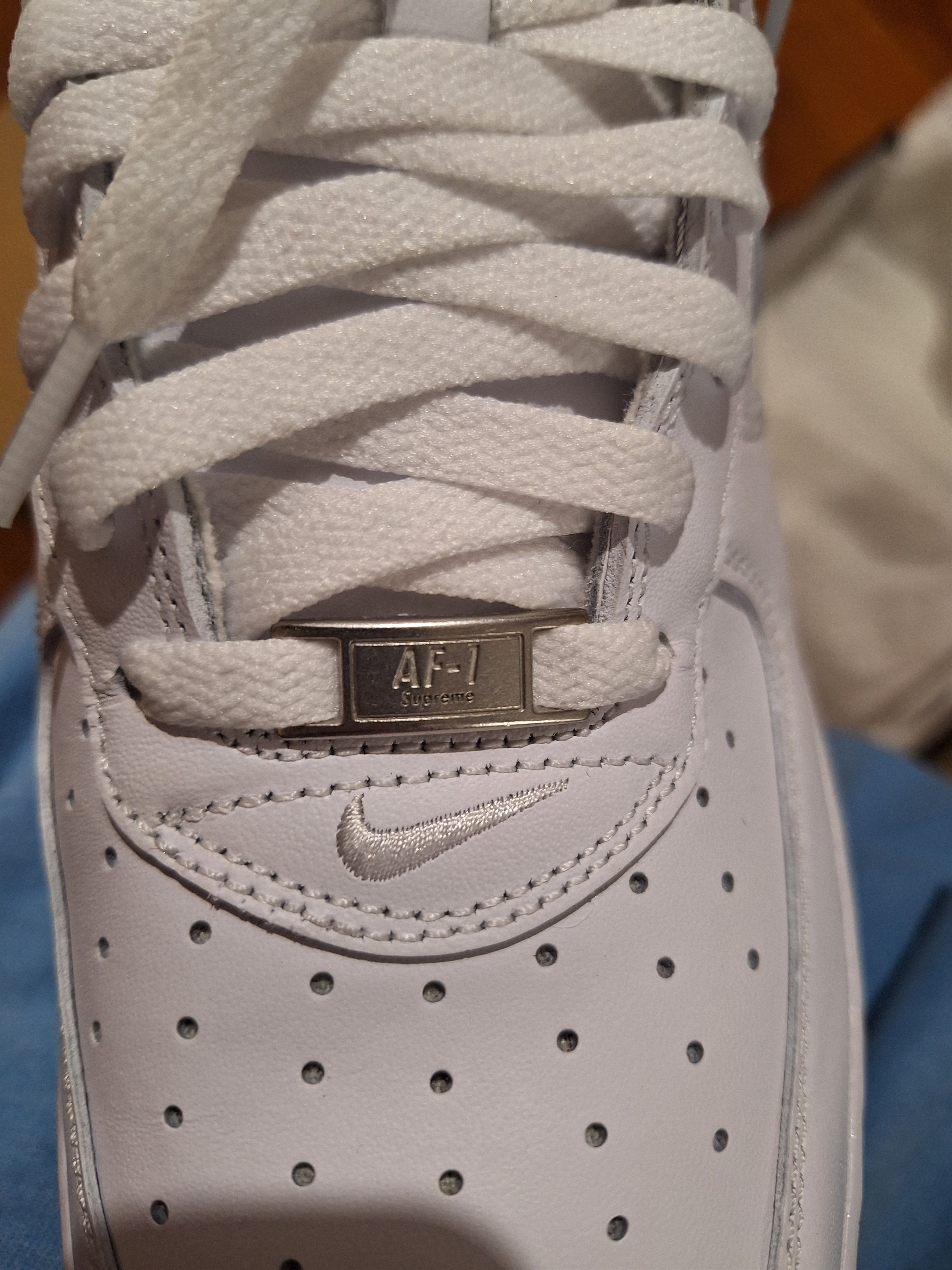 Nike × Supreme Air force 1 low x supreme Size US 11 / EU 44 - 6 Thumbnail