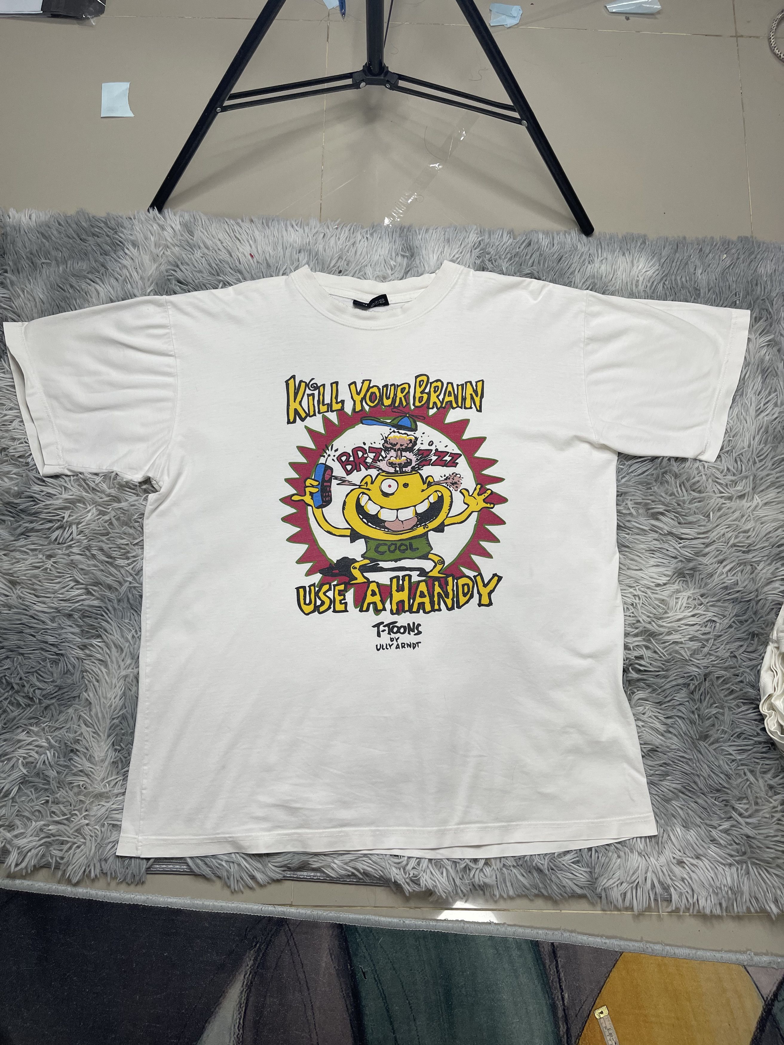 Vintage KILL YOUR BRAIN USE A HANDY Vintage Cartoon Tees Size US XL / EU 56 / 4 - 2 Thumbnail