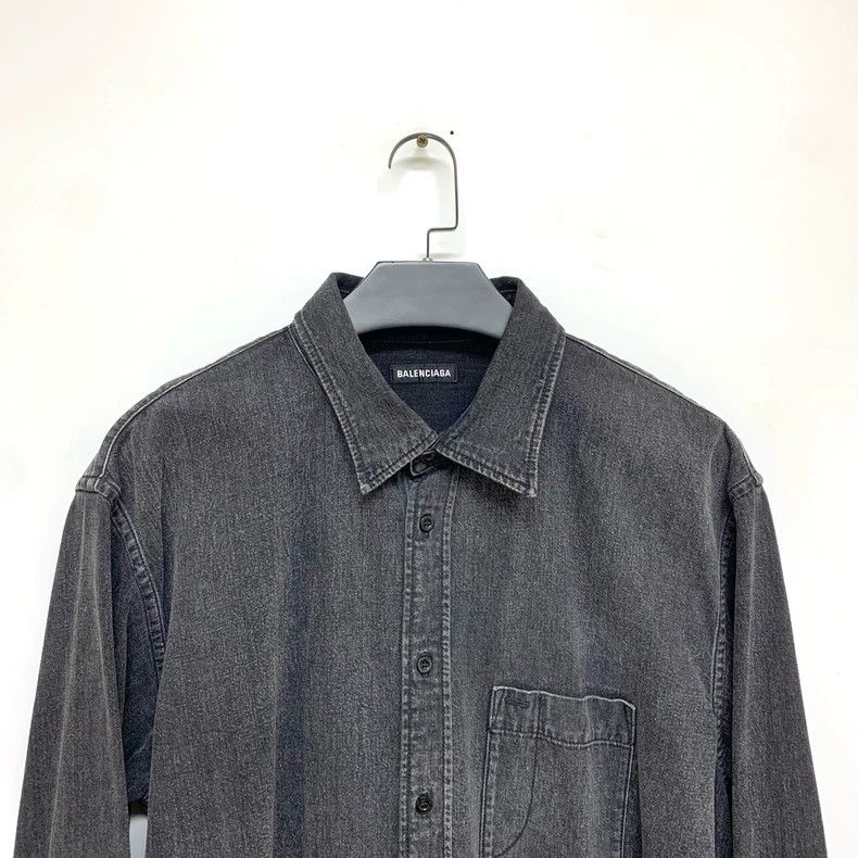 Balenciaga Balenciaga size 39 Back logo washed denim shirt Size US S / EU 44-46 / 1 - 5 Thumbnail