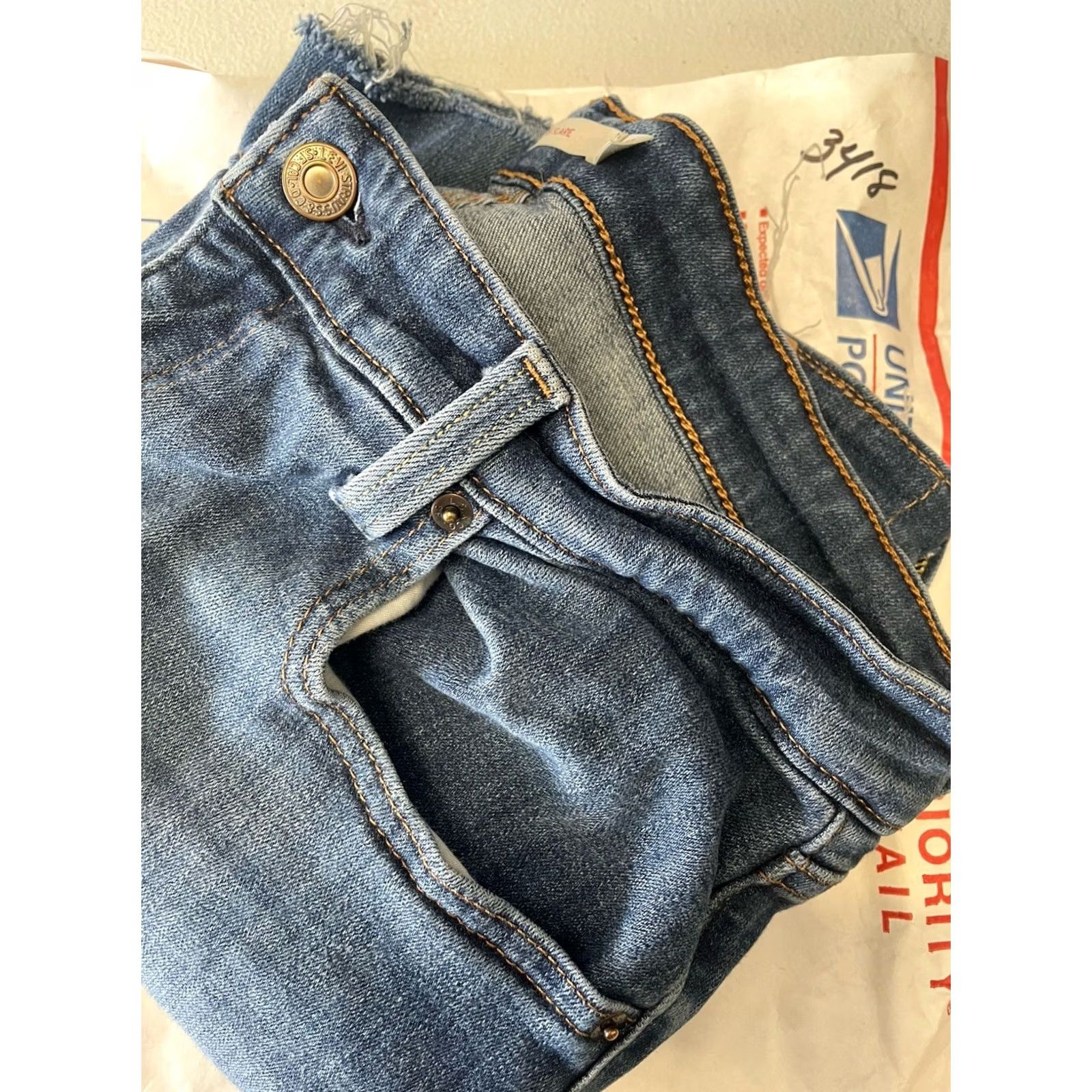 Levi's Levi's Women Cut Off Shorts Size 33 Summer Travel Beach Elastane Blue Denim Size 24" / US 00 / IT 34 - 8 Thumbnail