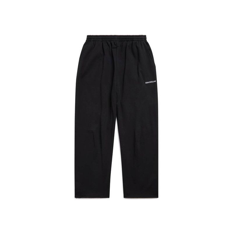 Balenciaga o1s1rm0226 Cropped Sweatpants & Joggers In Black Size US 34 / EU 50 - 1 Thumbnail