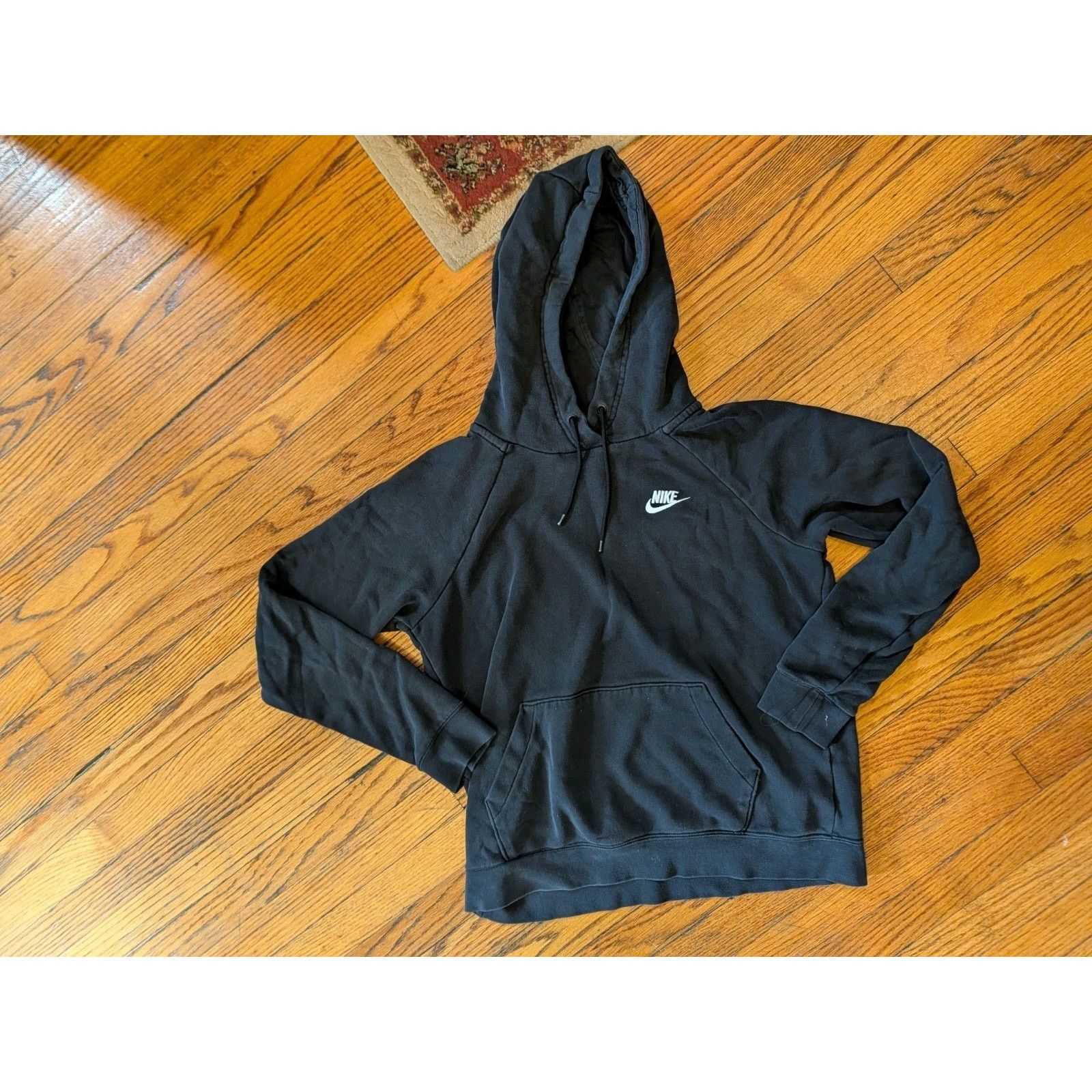 Nike Nike Cropped Hoodie Sweatshirt Women's Small Black Midriff Size S / US 4 / IT 40 - 1 Thumbnail
