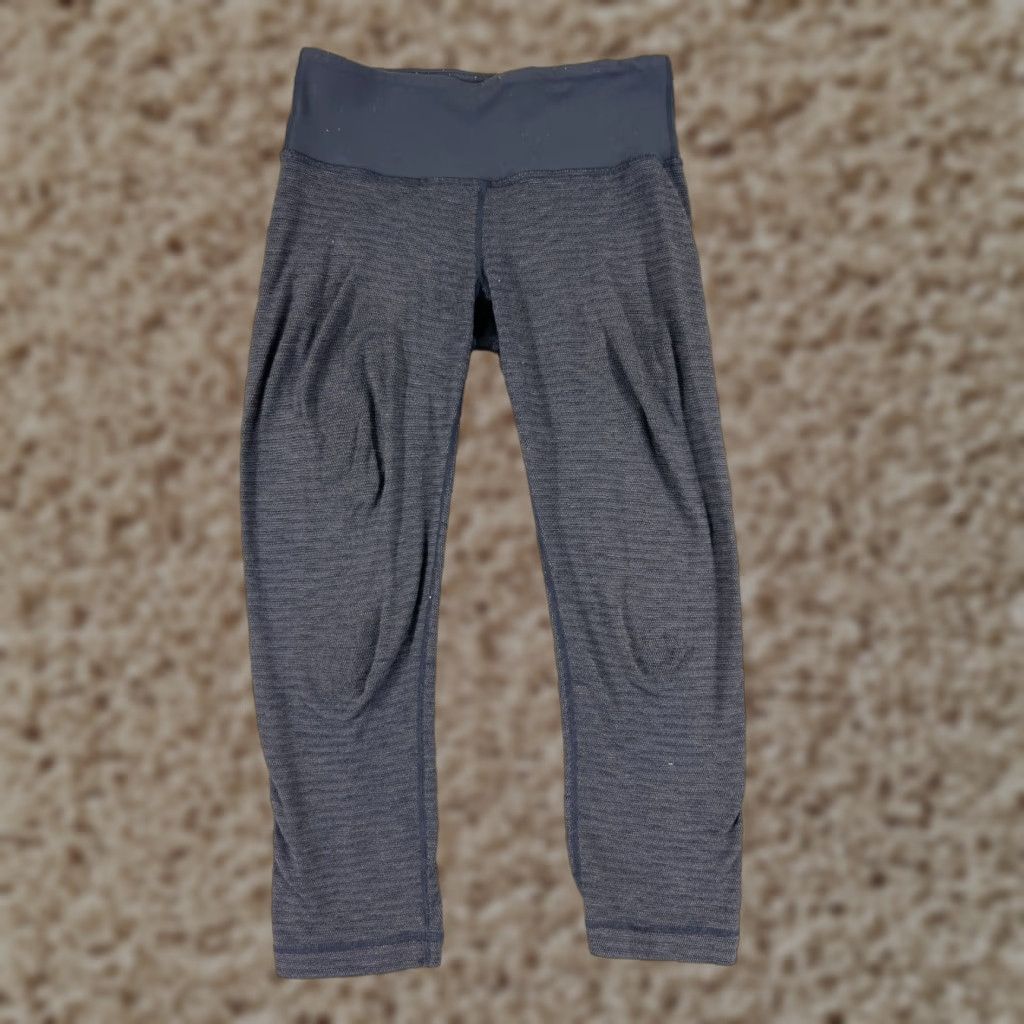Lululemon Lululemon Pants Womens 4 Gray Wunder Under Crop 20" Gym Training Yoga Cropped Inseam 20 in Pockets Skinny Leg Size 27" / US 4 / IT 40 - 1 Thumbnail
