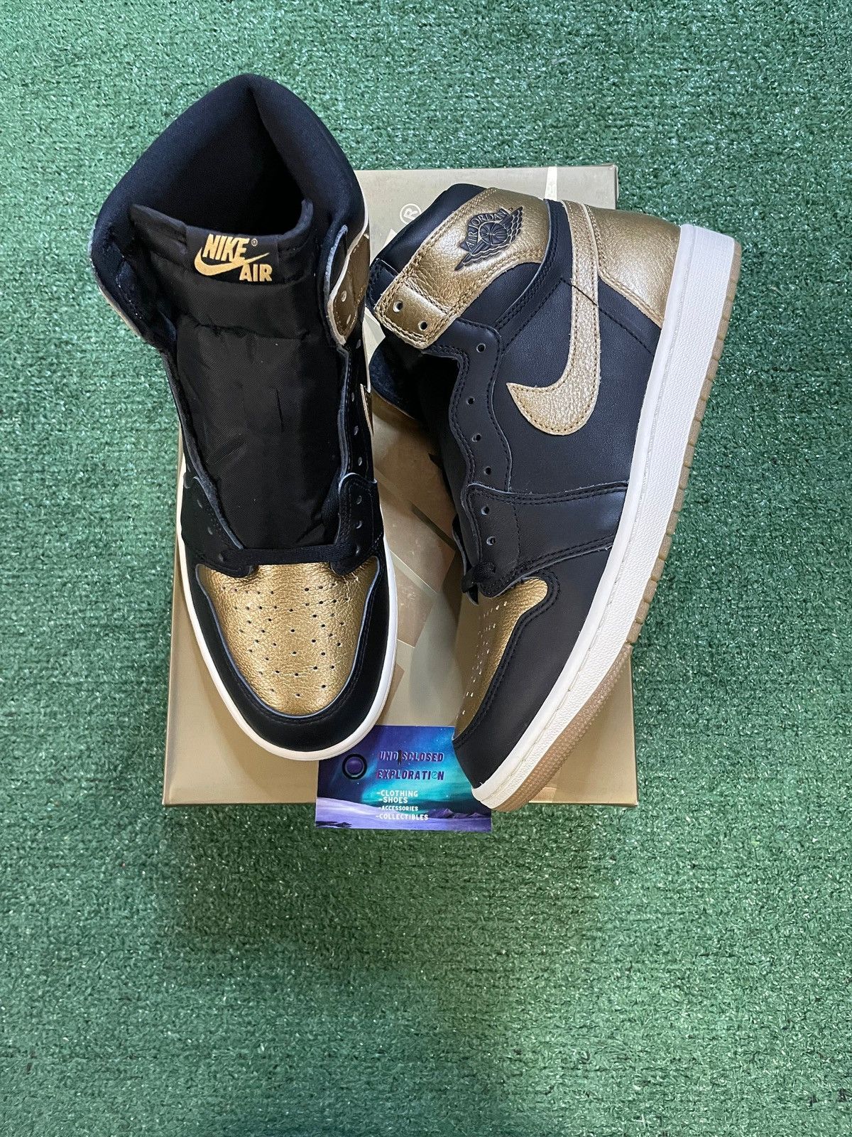 Jordan Brand Air Jordan 1 high black metallic gold Size US 8.5 / EU 41-42 - 1 Thumbnail