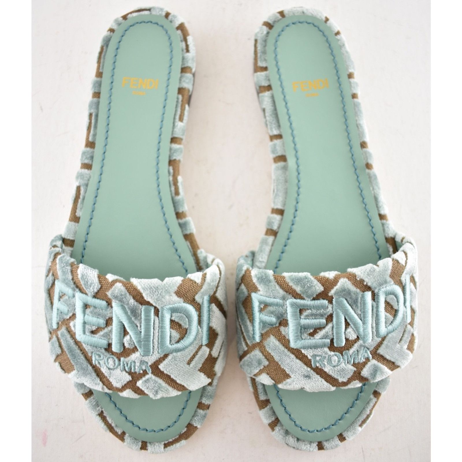 Fendi Fendi Sunshine Velvet FF Logo Menta Green Slide Sandal 37 Size US 7 / IT 37 - 10 Thumbnail