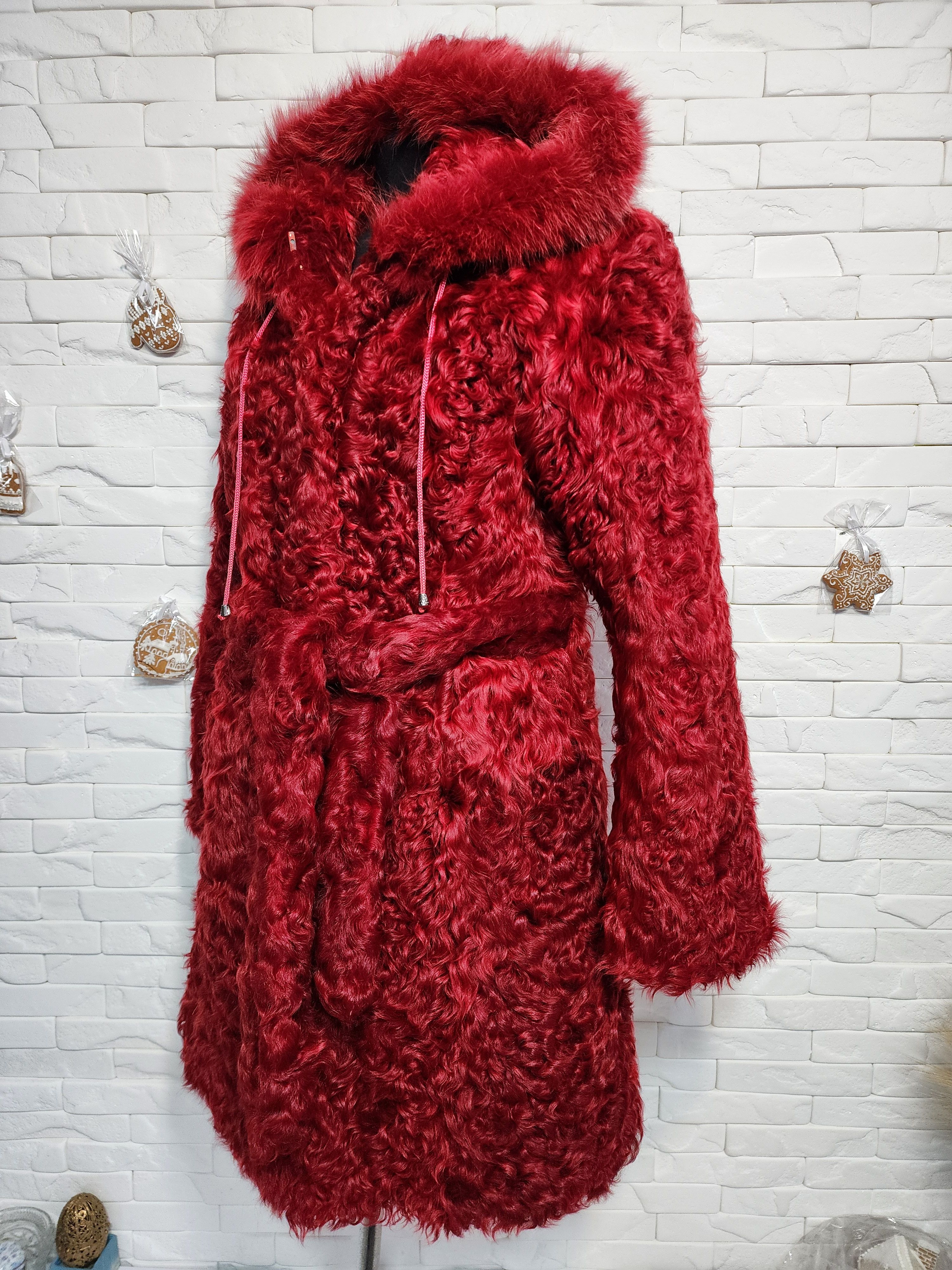 Uniqlo Stylish Women's Fur Coat. Warm Burgundy Hooded Coat. Size L / US 10 / IT 46 - 2 Thumbnail