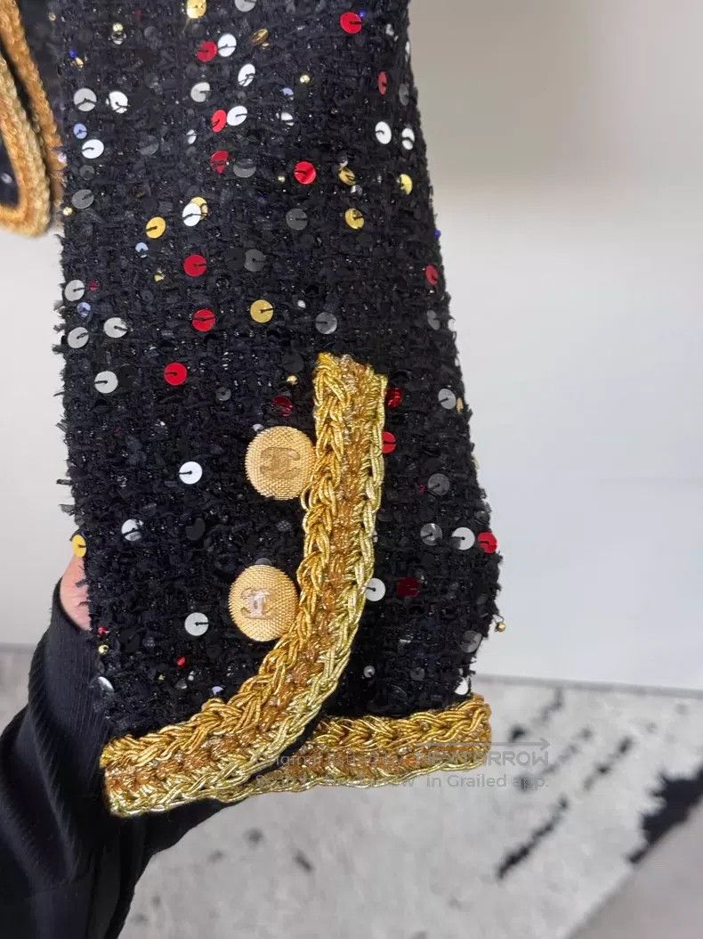 Chanel Chanel Black gold tweed sequin studded coat Size XXS / US 00 / IT 34 - 6 Thumbnail