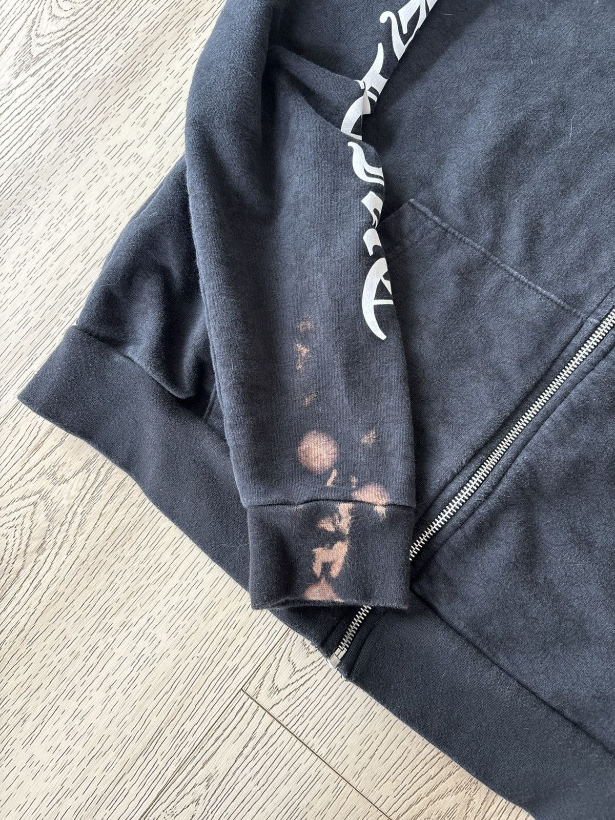Chrome Hearts Chrome Hearts Monogram Verticle Logo Zip Up Hoodie Size US XS / EU 42 / 0 - 4 Thumbnail
