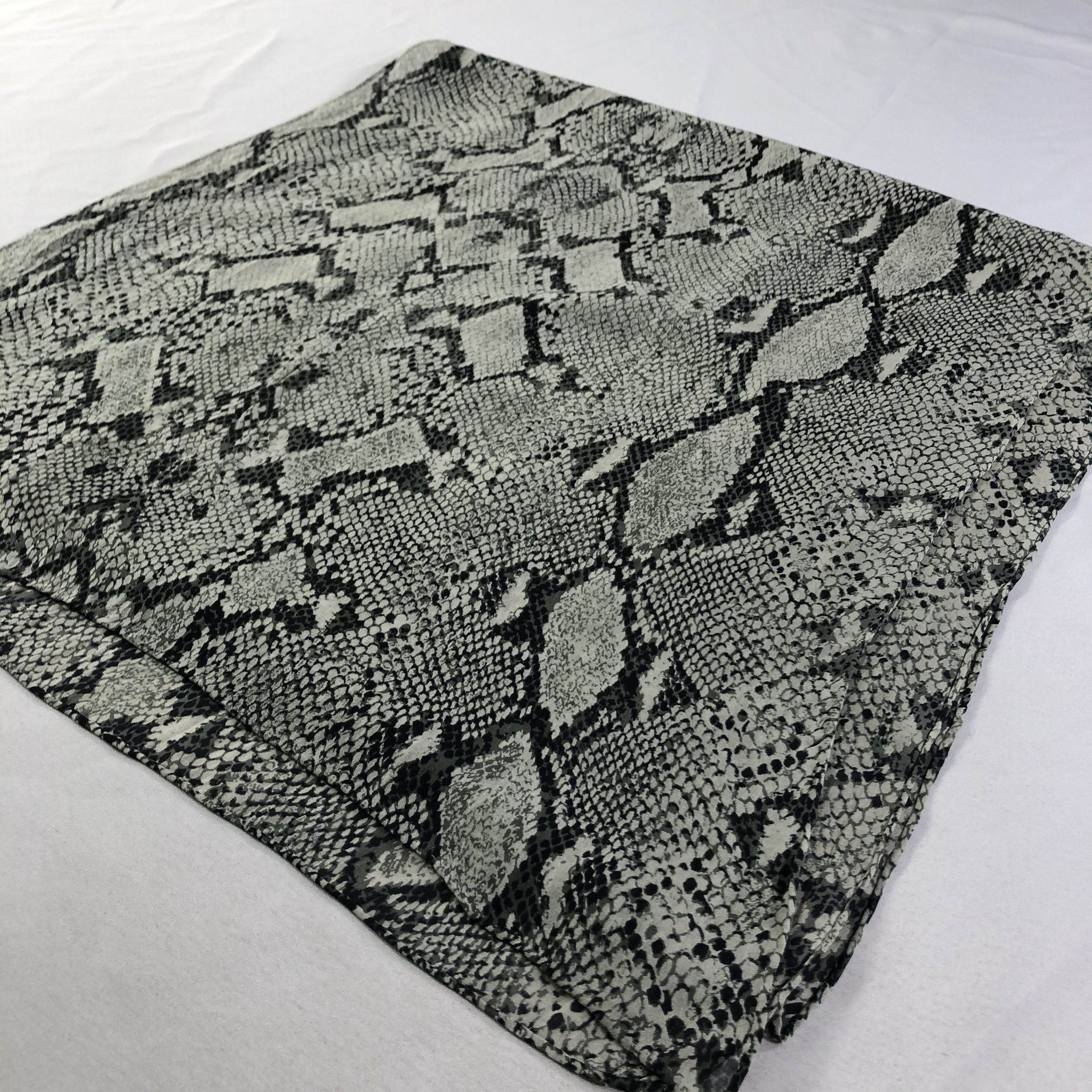 Jim Thompson Vintage Jim Thompson Silk Scarf Size ONE SIZE - 4 Thumbnail