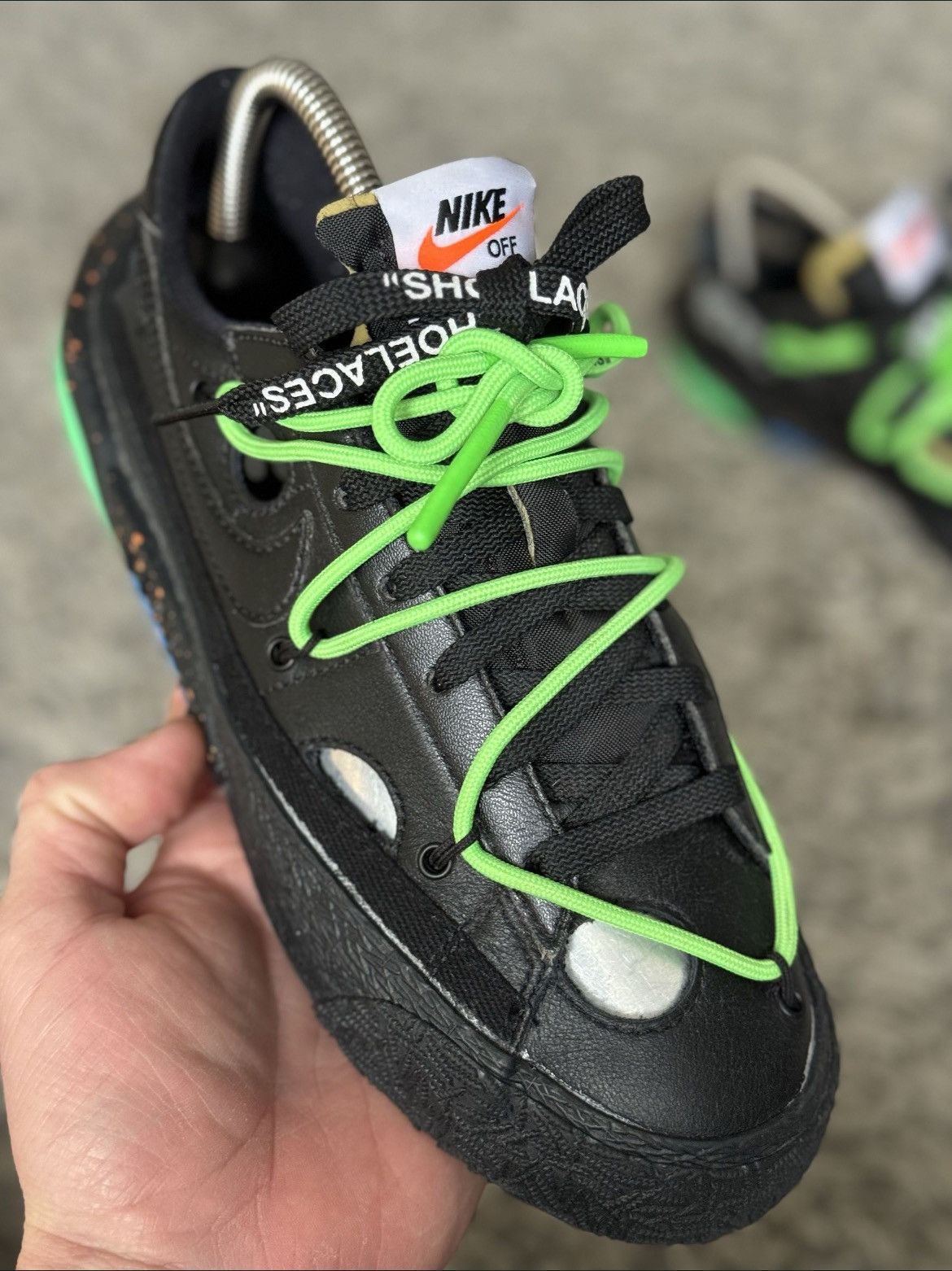 Nike × Off-White Nike Blazer Low x Off-White black & electro green sneakers Size US 7.5 / IT 37.5 - 4 Thumbnail
