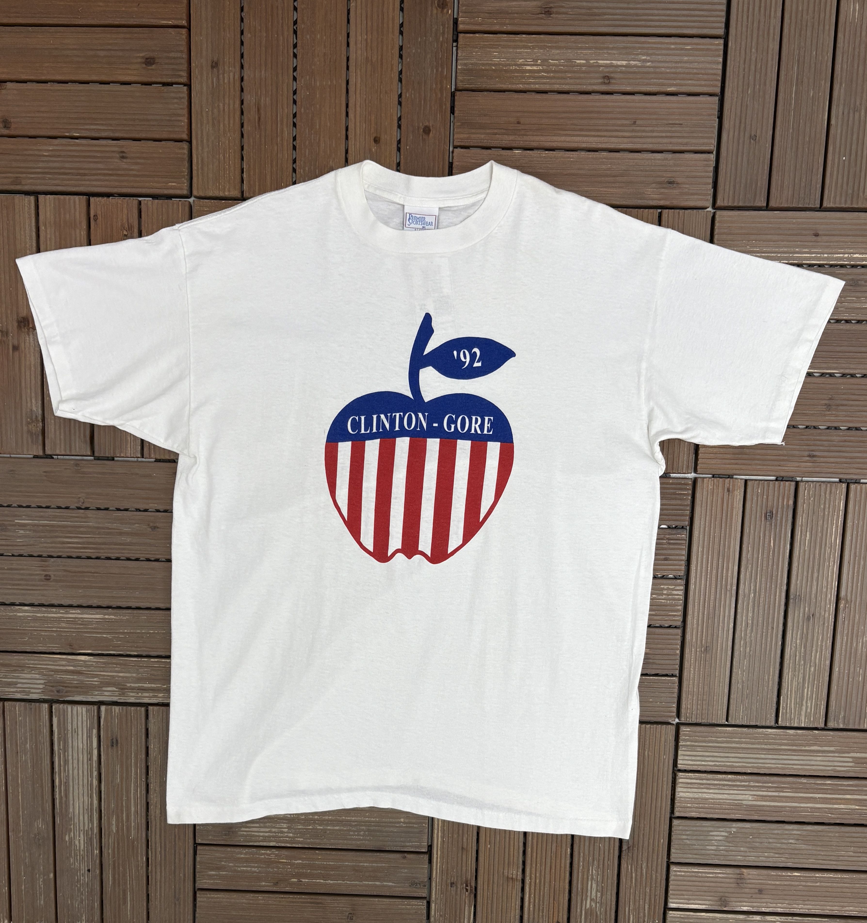 Vintage Bill Clinton & Gore 1992 Presidential Election Vintage Tee Size US XL / EU 56 / 4 - 1 Thumbnail