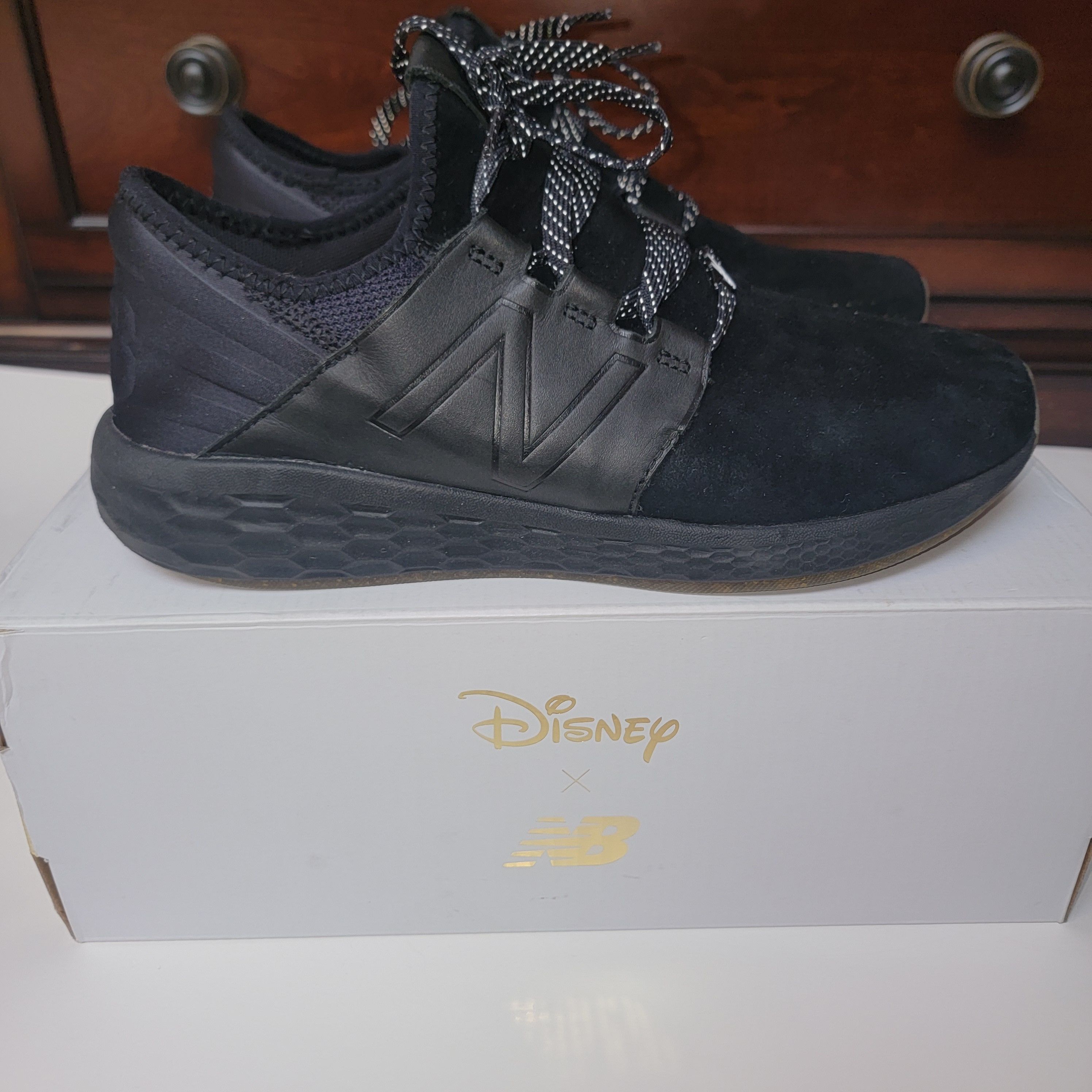 Disney × New Balance Disney x New Balance Fresh Foam Cruz Mickey Mouse Logo Size US 10.5 / EU 43-44 - 3 Thumbnail