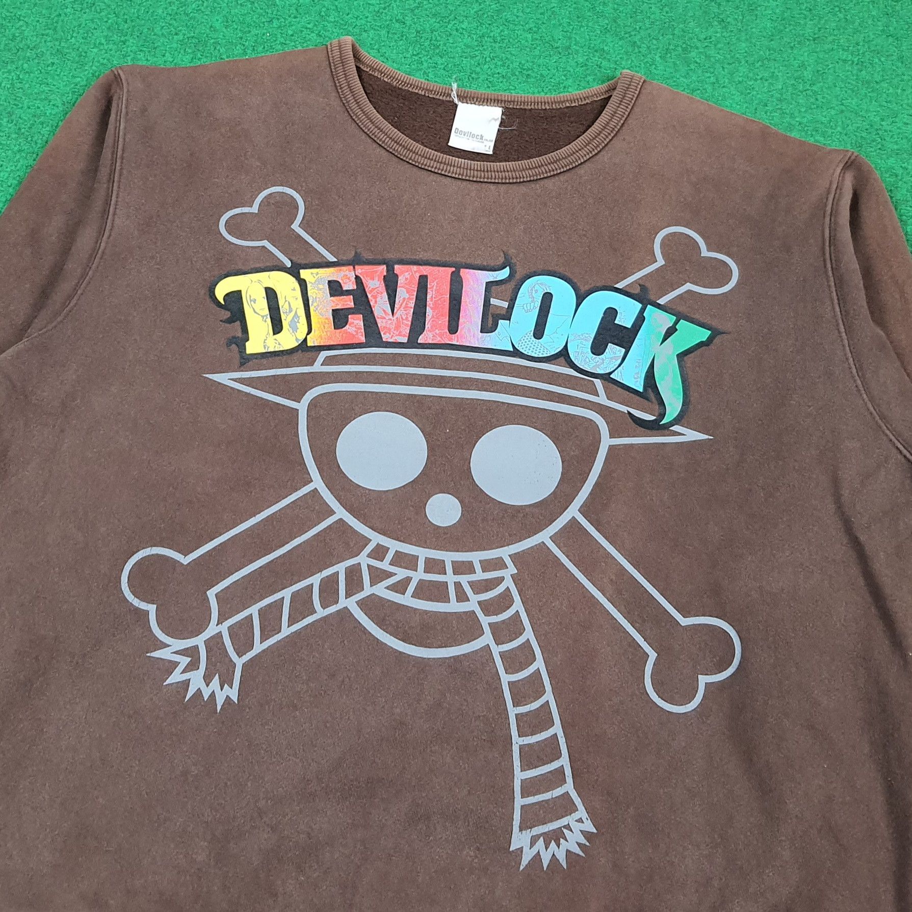 Devilock Vintage Anime One Piece Straw Hat Pirates Sweatshirt C295N13 Size US M / EU 48-50 / 2 - 2 Thumbnail