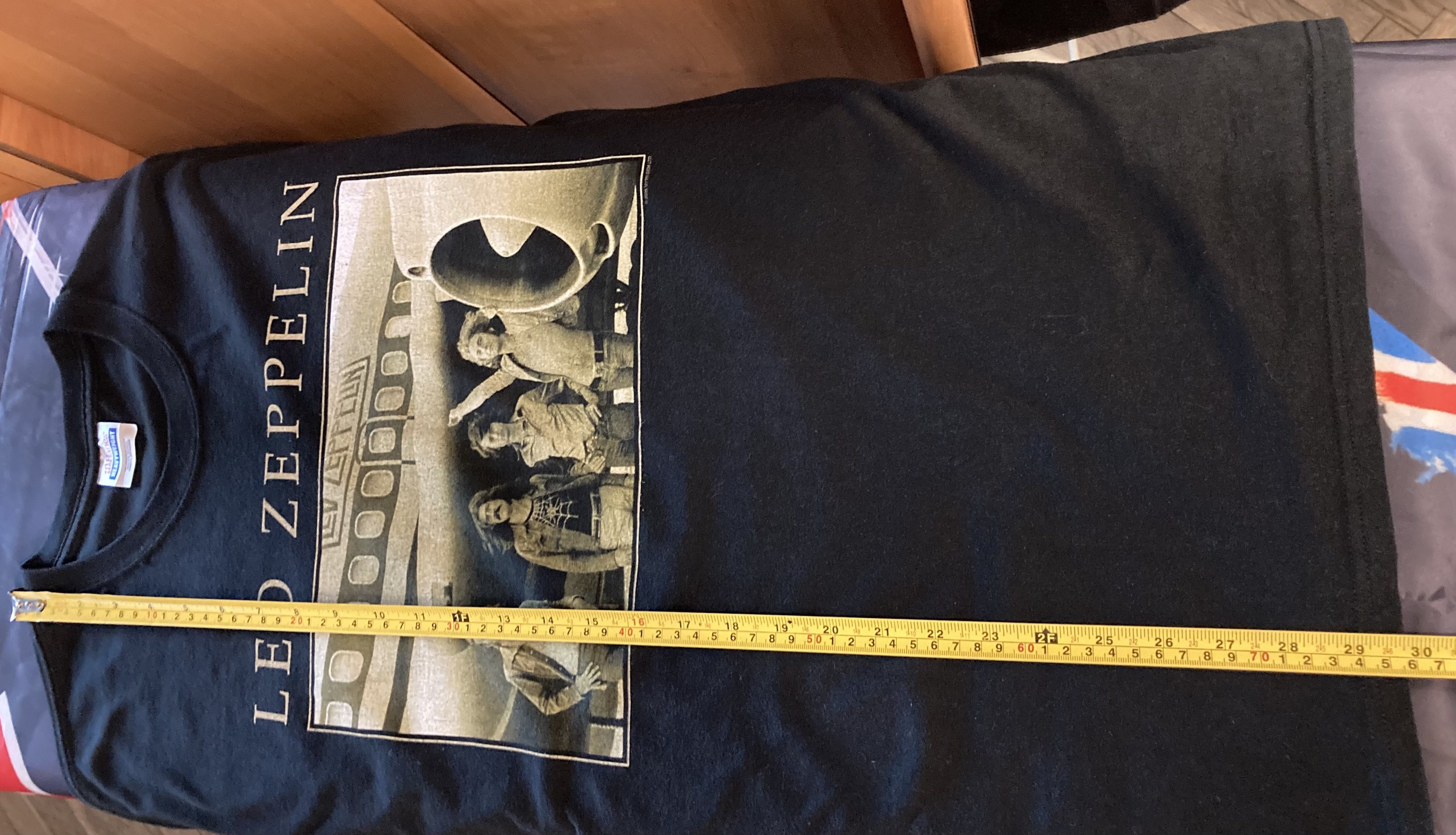 Band Tees × Led Zeppelin × Vintage Vintage Led Zeppelin Next to Airplane 2005 Tee Size US M / EU 48-50 / 2 - 8 Thumbnail