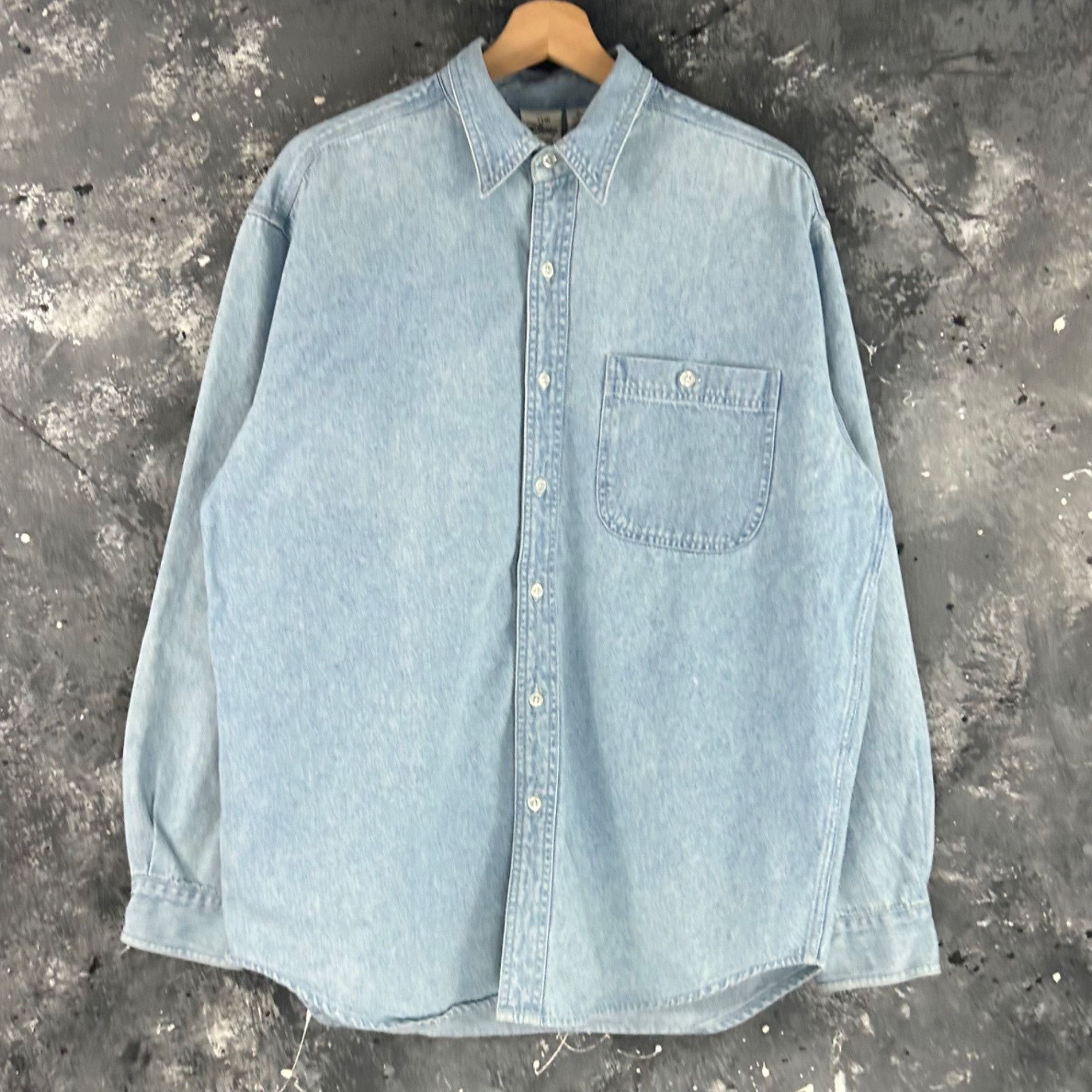 Disney Vintage Winnie the Pooh denim button shirt Size US L / EU 52-54 / 3 - 2 Thumbnail