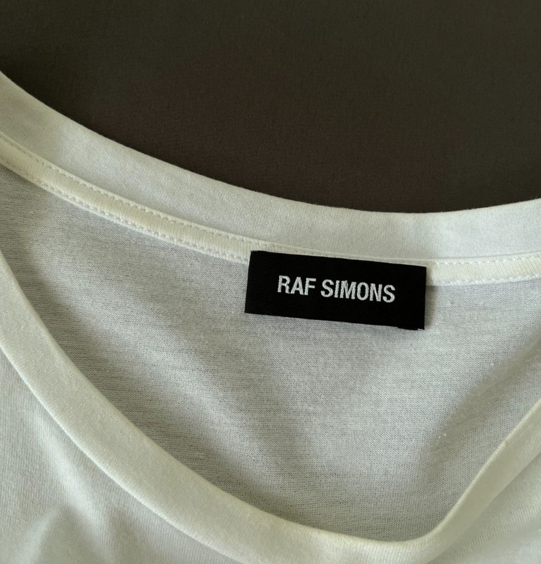 Raf Simons Raf Simons Isolated Hero Archive White Short Sleeve T-Shirt Size US L / EU 52-54 / 3 - 7 Thumbnail