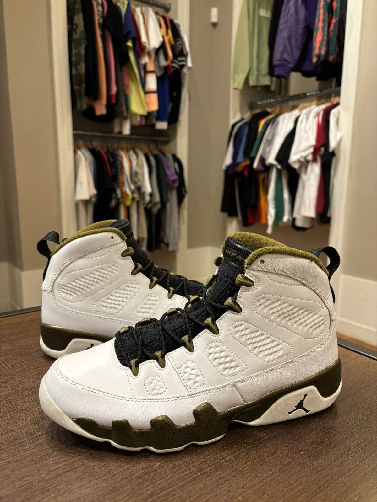 Jordan 9 retro statue clearance