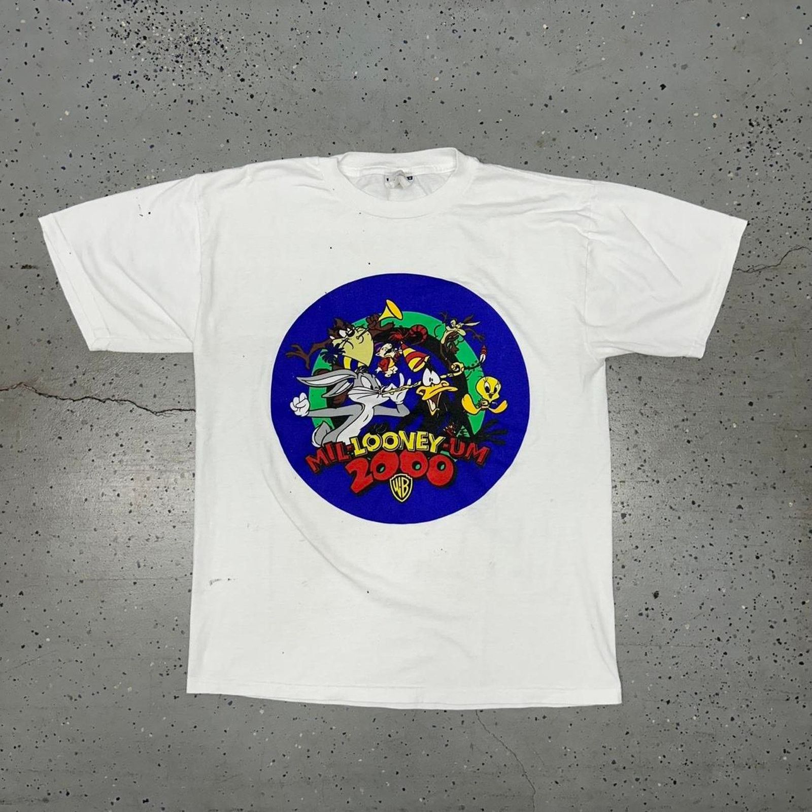 Jerzees Looney Tunes 2000 white cotton t-shirt Size US XL / EU 56 / 4 - 1 Thumbnail