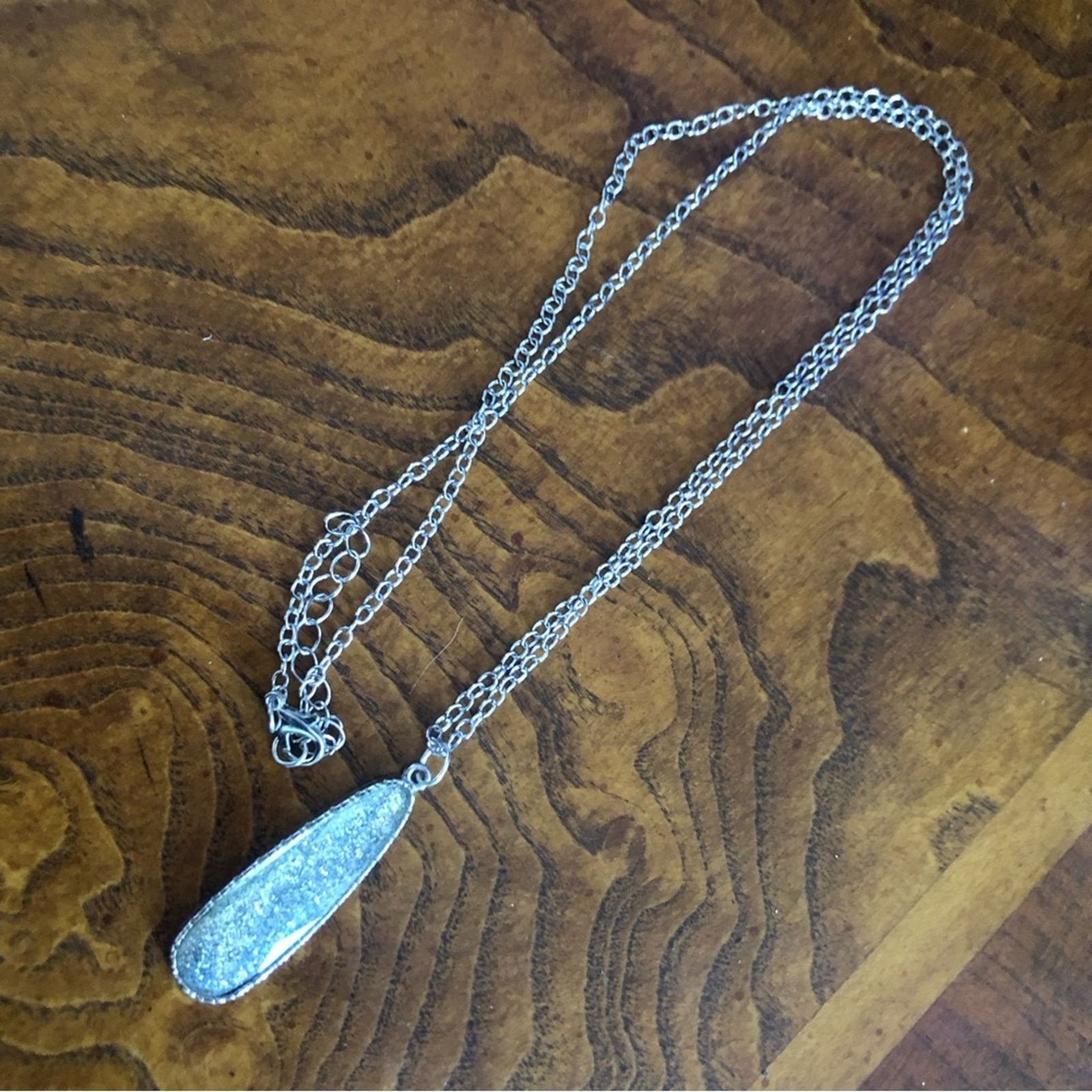 Jewelry Elegant long raindrop silver sparkle faceted gem on chain Size ONE SIZE - 8 Thumbnail
