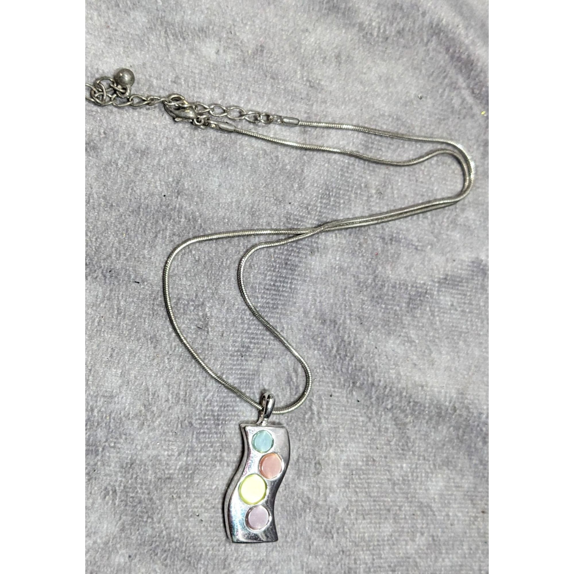 Other Modern Pendant Necklace With Pastel Dyed Shell Inlay Size ONE SIZE - 6 Thumbnail