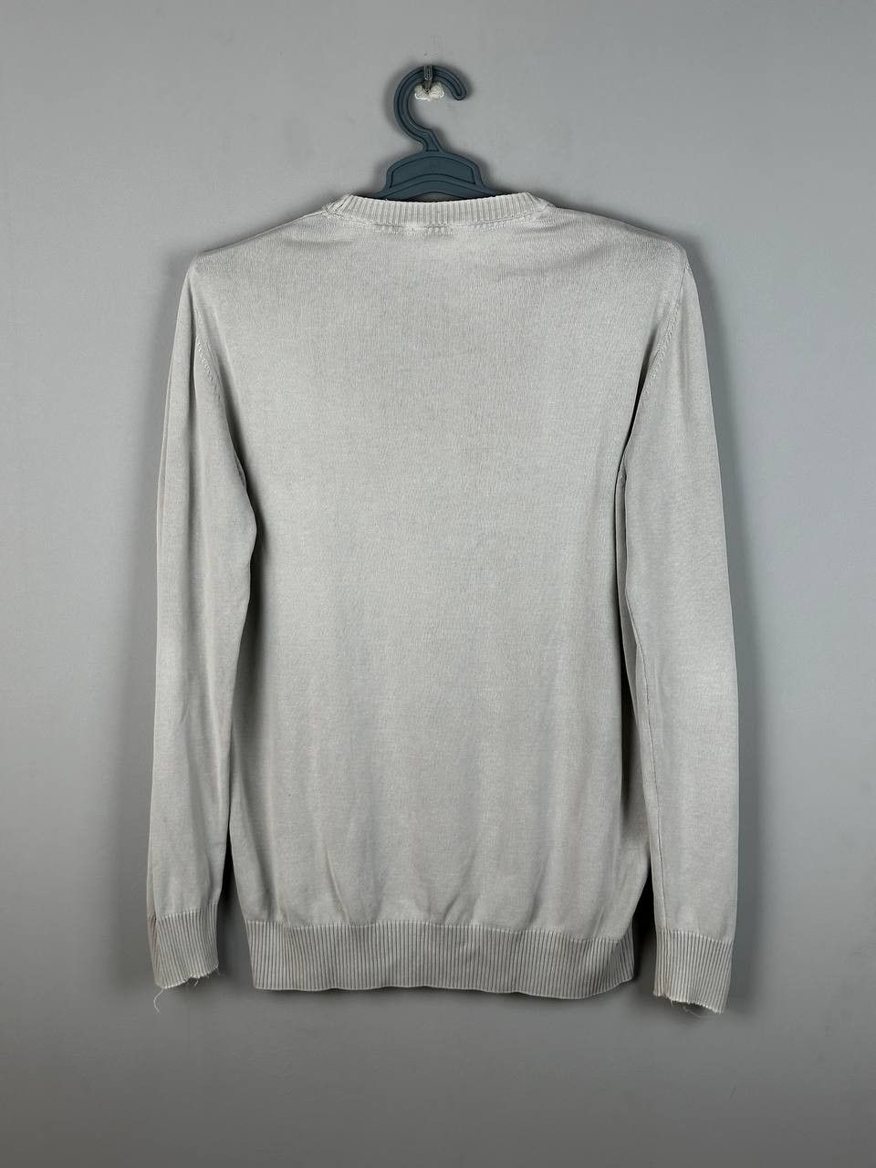 Armani Rare Vintage Armani Jeans Distressed Sweater Size L Size US L / EU 52-54 / 3 - 9 Thumbnail