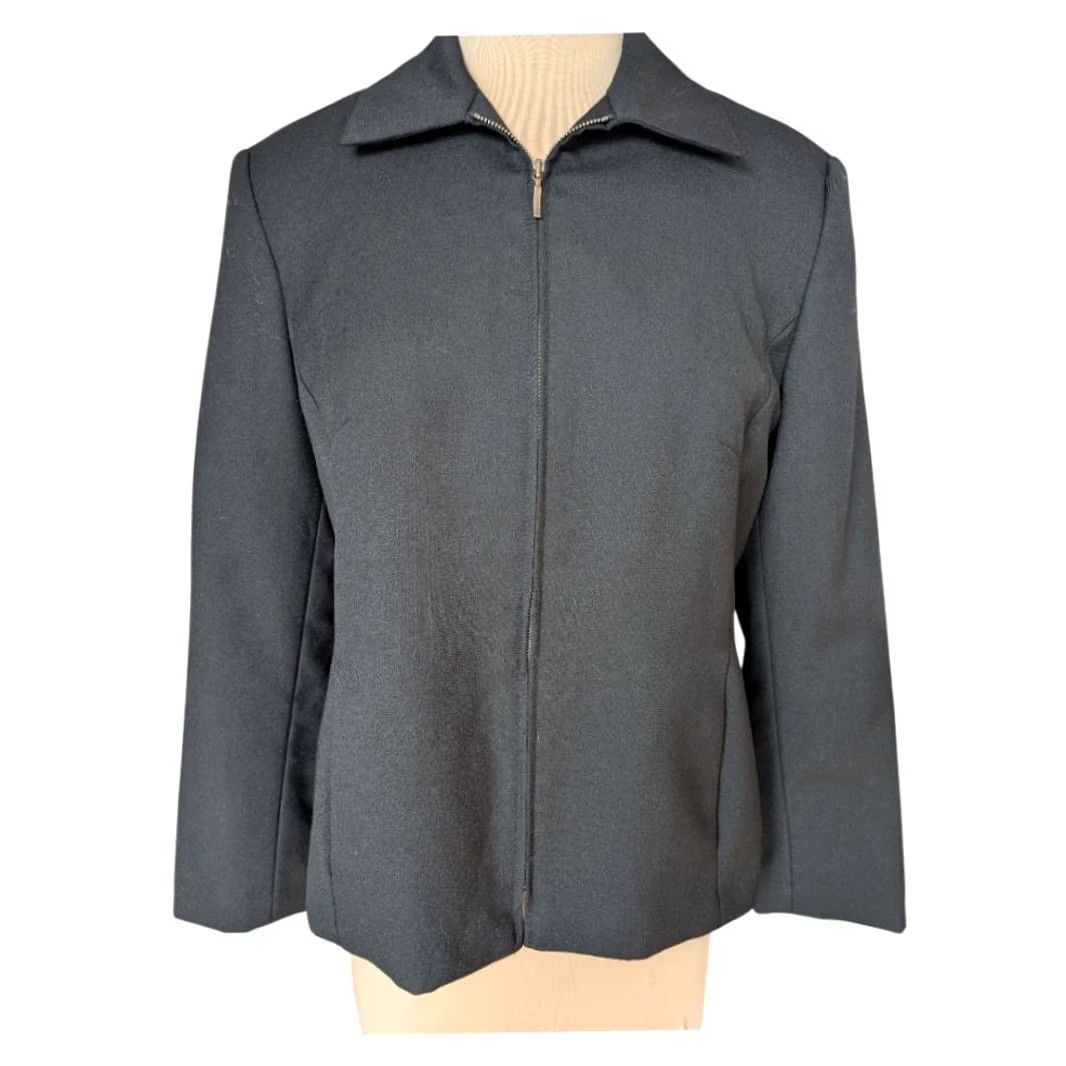 Vintage VINTAGE Sag Harbor Petite Black Wool Blazer Jacket 8P Zip Front Blazer Womens Clothing Black 8P Fashion Size M / US 6-8 / IT 42-44 - 2 Thumbnail