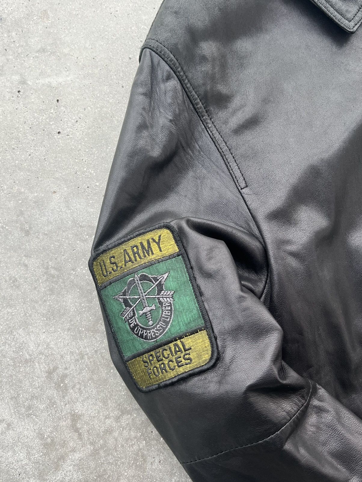 Calvin Klein × Vintage Calvin Klein USA ARMY leather jacket rare vintage Size US XL / EU 56 / 4 - 2 Thumbnail