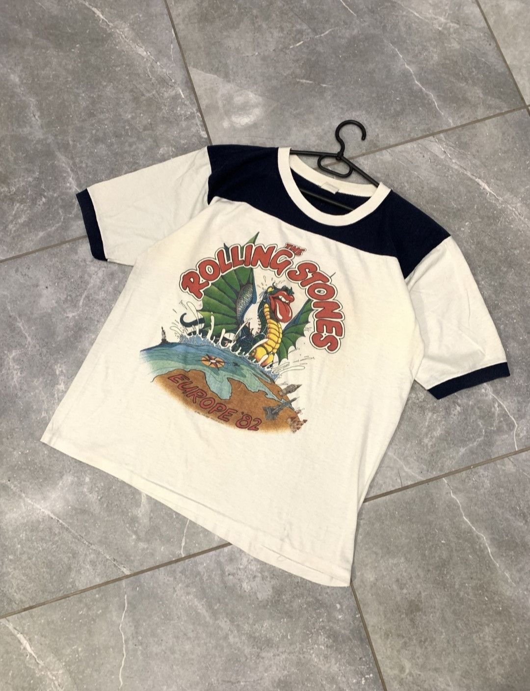 Band Tees Vintage Rolling Stones 82 Tour T-shirt Size US L / EU 52-54 / 3 - 1 Thumbnail
