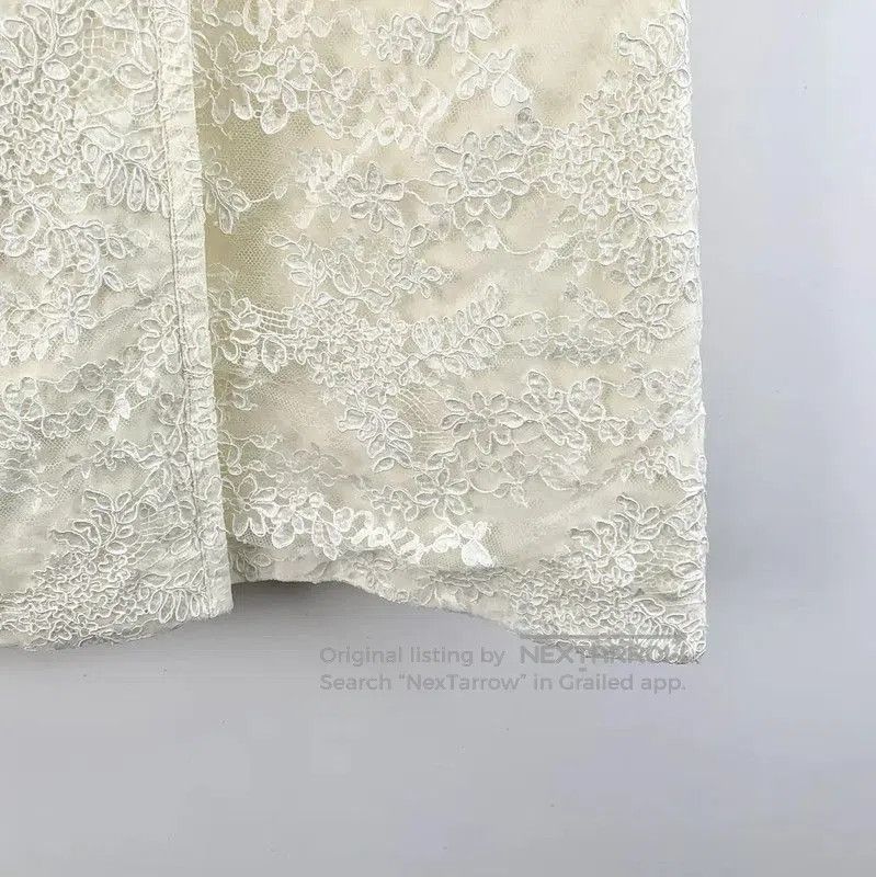 Chanel Chanel Beige Cotton Lace Skirt . Size 22" - 3 Thumbnail